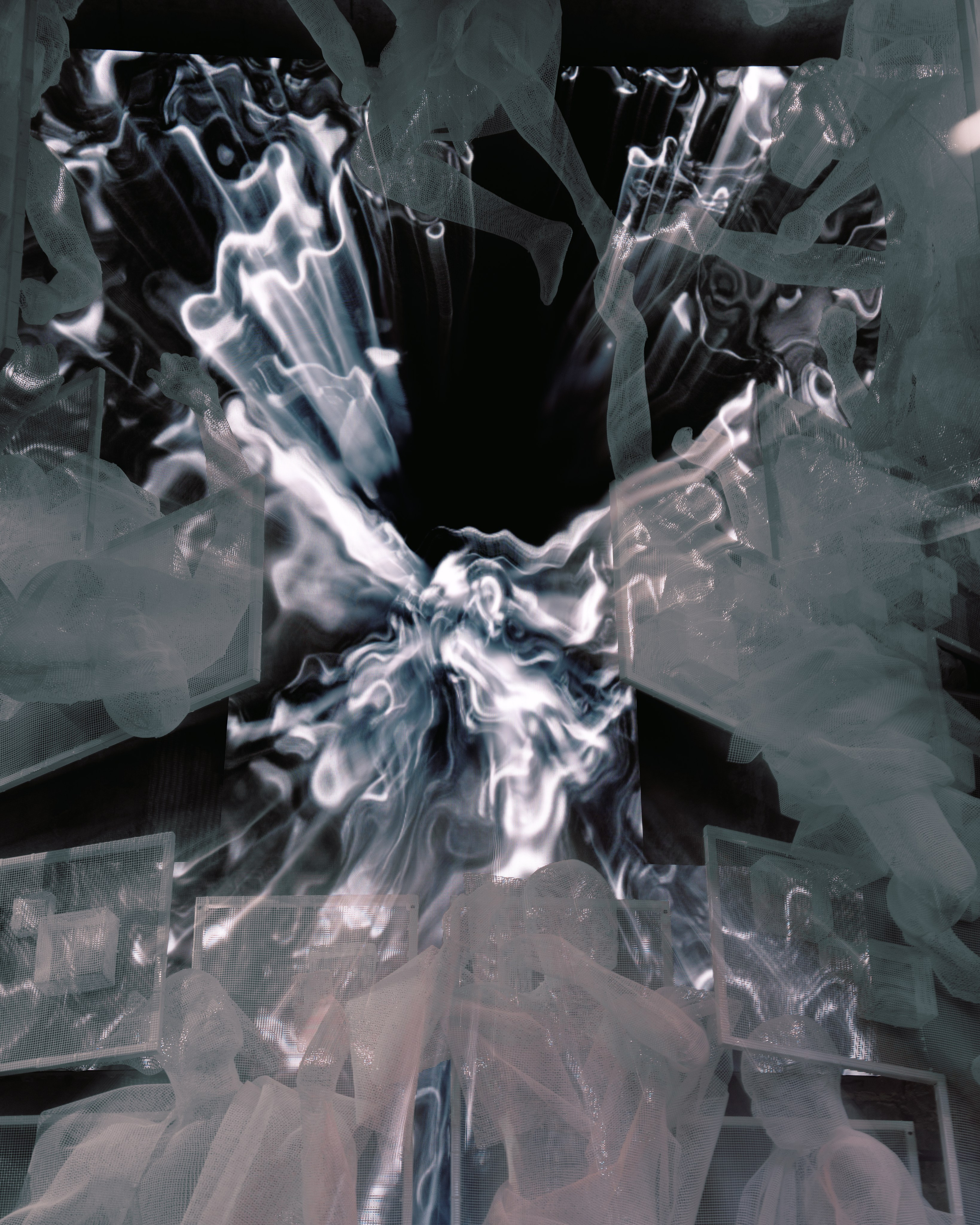 Outline 2024. @tomrus: Рустам Шагиморданов — фотограф