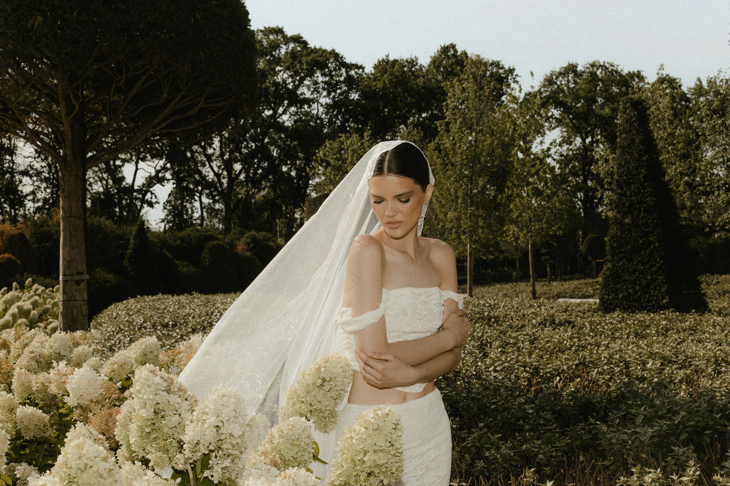 Нежное утро невесты в парке. Свадебный фотограф в Краснодаре и по всему ЮФО и Миру Ольга Гусева