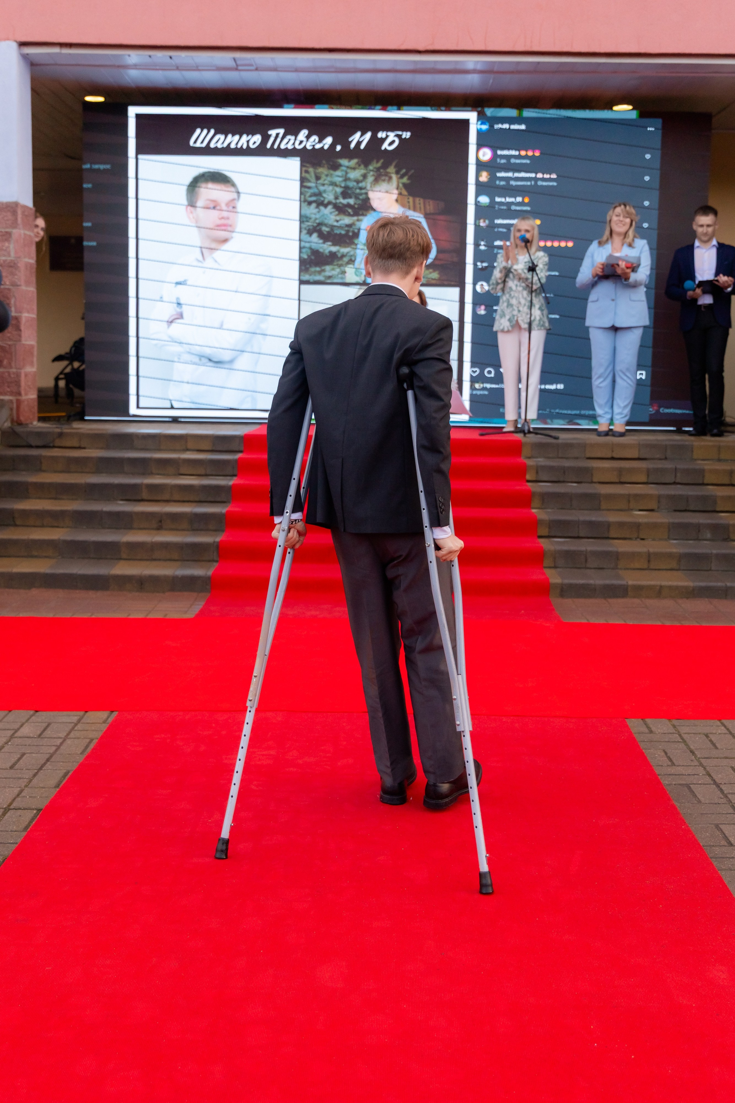 Школьный выпускной 2025 год в Минске, Беларуси. Свадебный фотограф в Минске/Беларуси Сергей Спиридонов