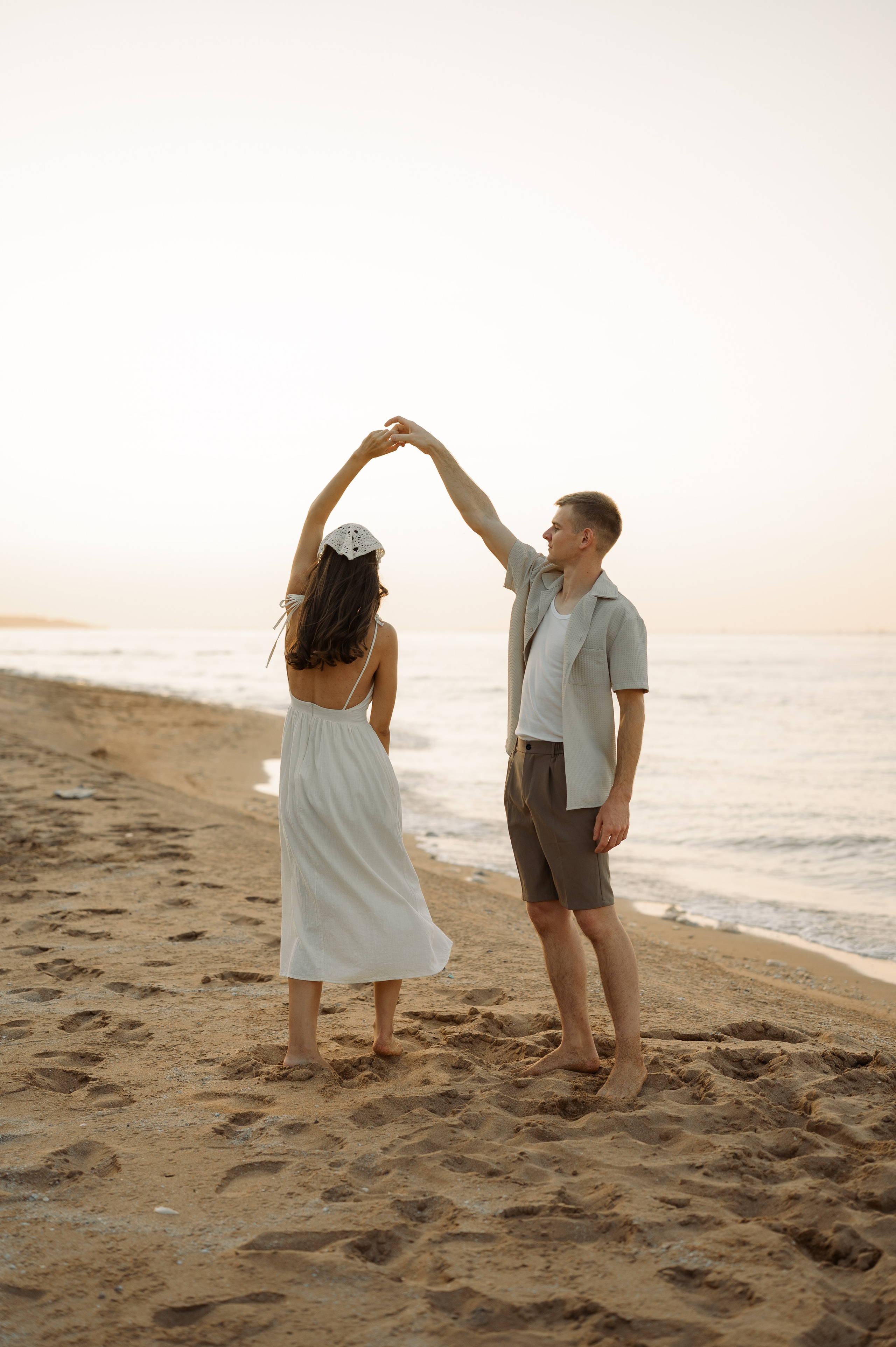 Предсвадебная съёмка на море🌊. Свадебный и семейный фотограф в Краснодаре Алина Мельник