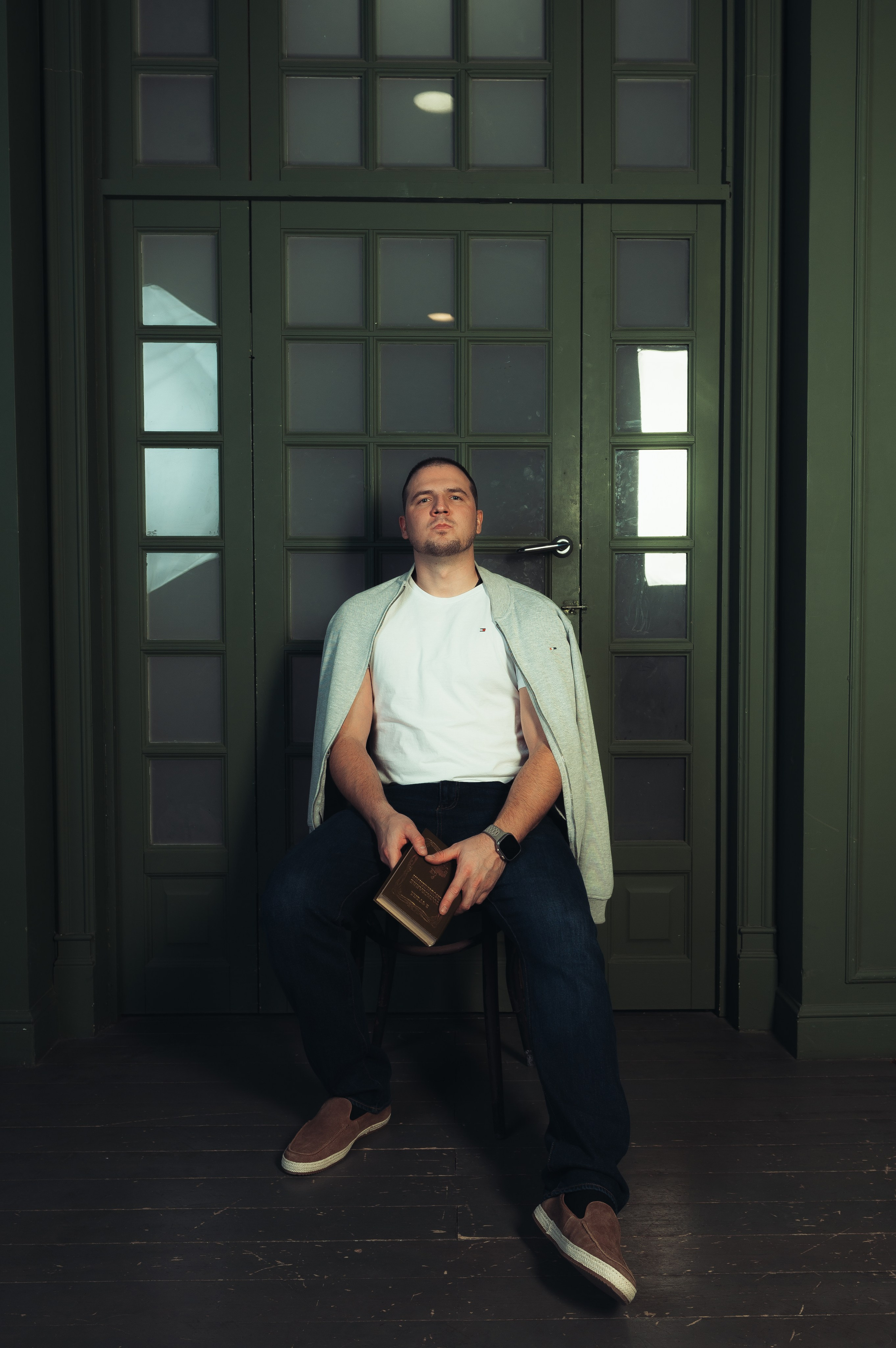 Никита Пустовалов — портретная съёмка. Иван Кубик — фотограф и видеограф