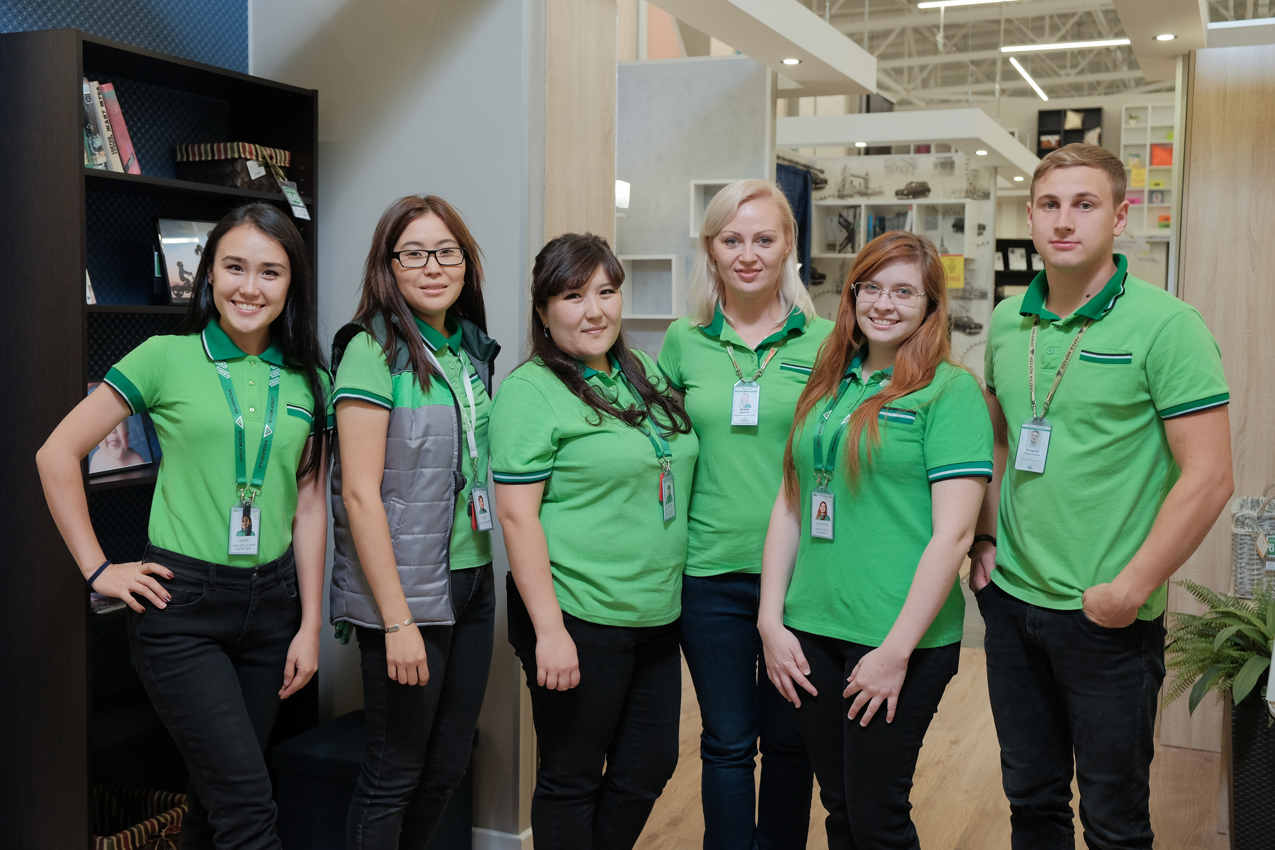 Открытие Леруа Мерлен в Казахстане. Фотограф в Алматы Игорь Заритовский — zaritovskiy.com