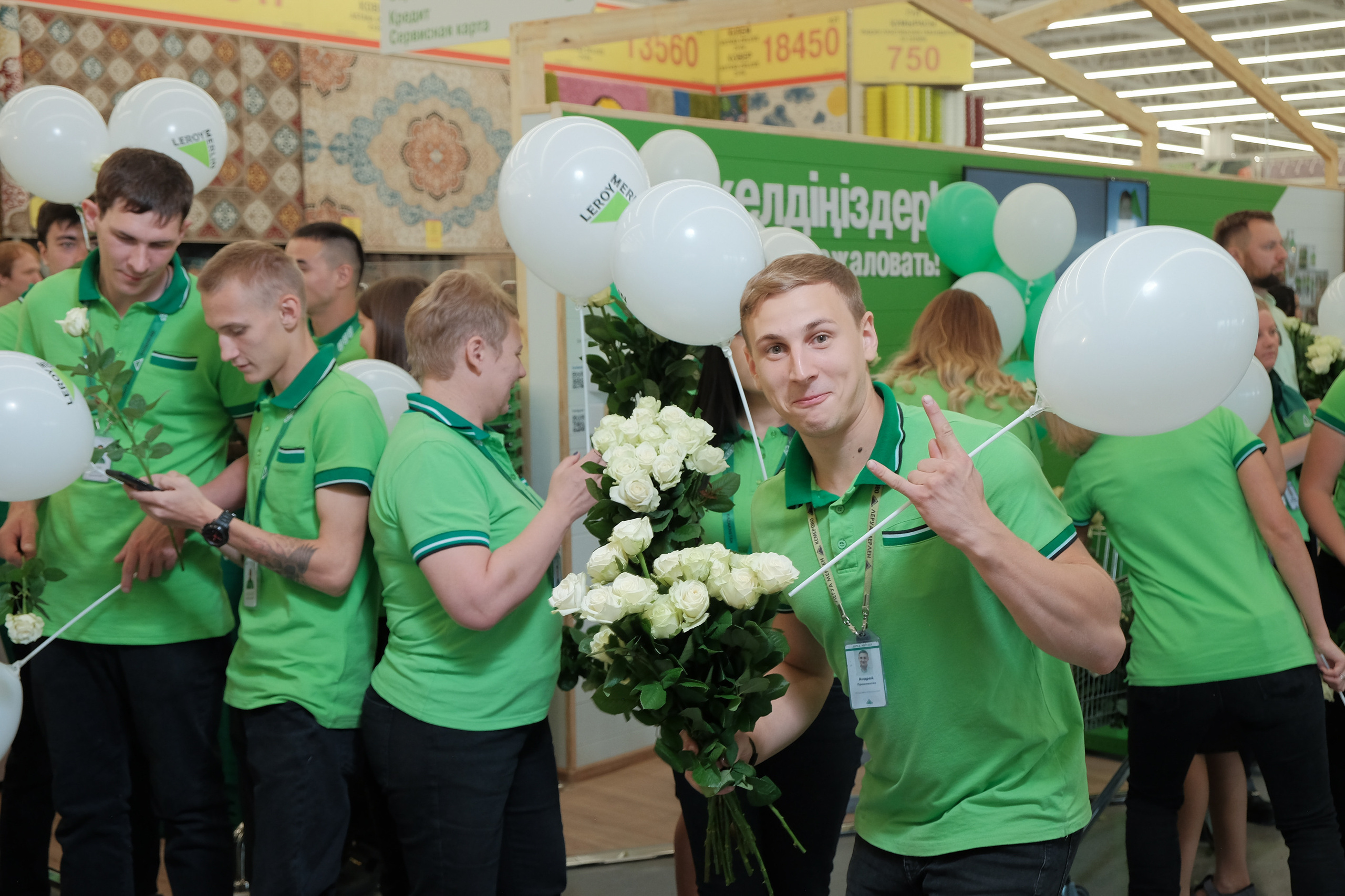 Открытие Леруа Мерлен в Казахстане. Фотограф в Алматы Игорь Заритовский — zaritovskiy.com