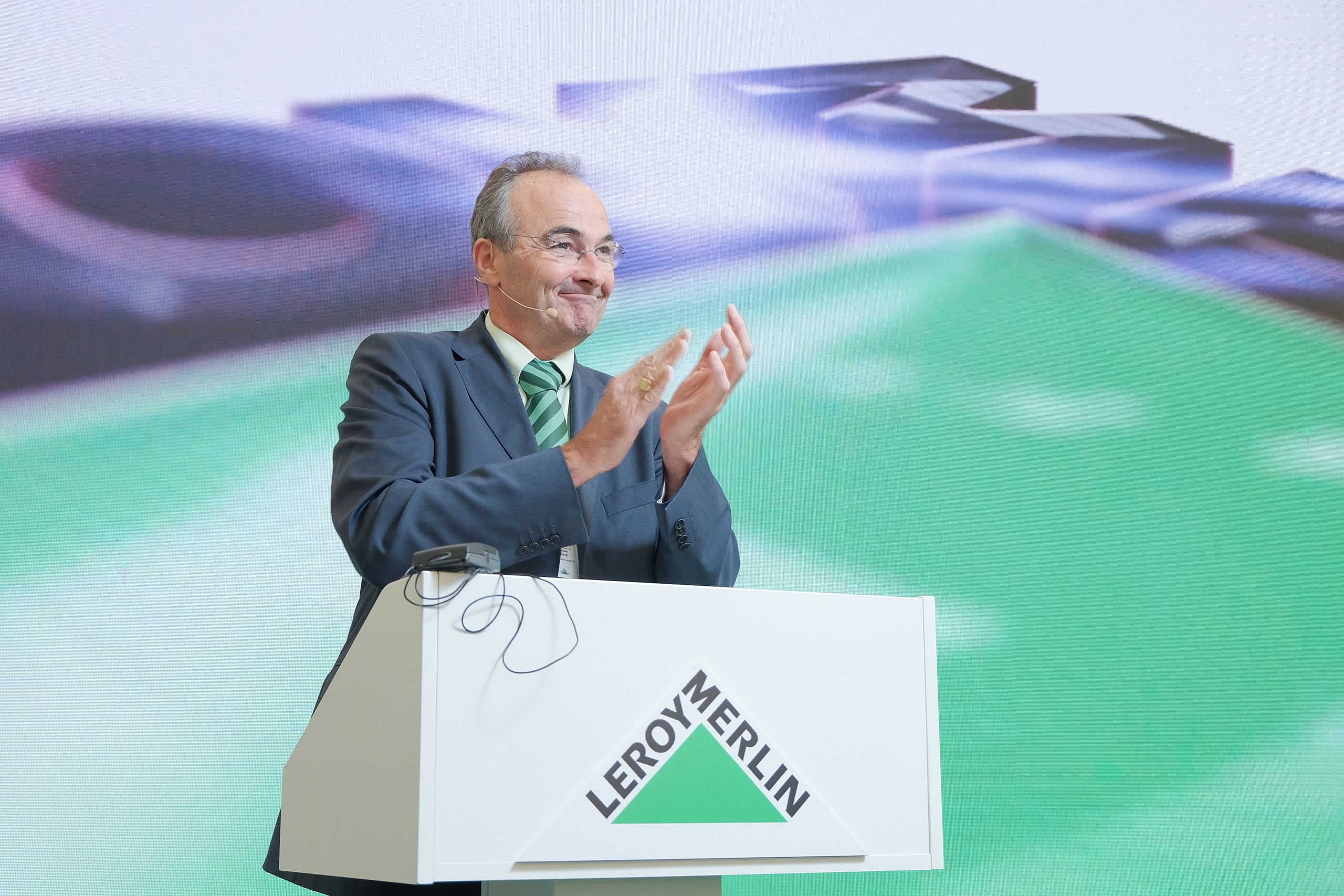 Открытие Леруа Мерлен в Казахстане. Фотограф в Алматы Игорь Заритовский — zaritovskiy.com