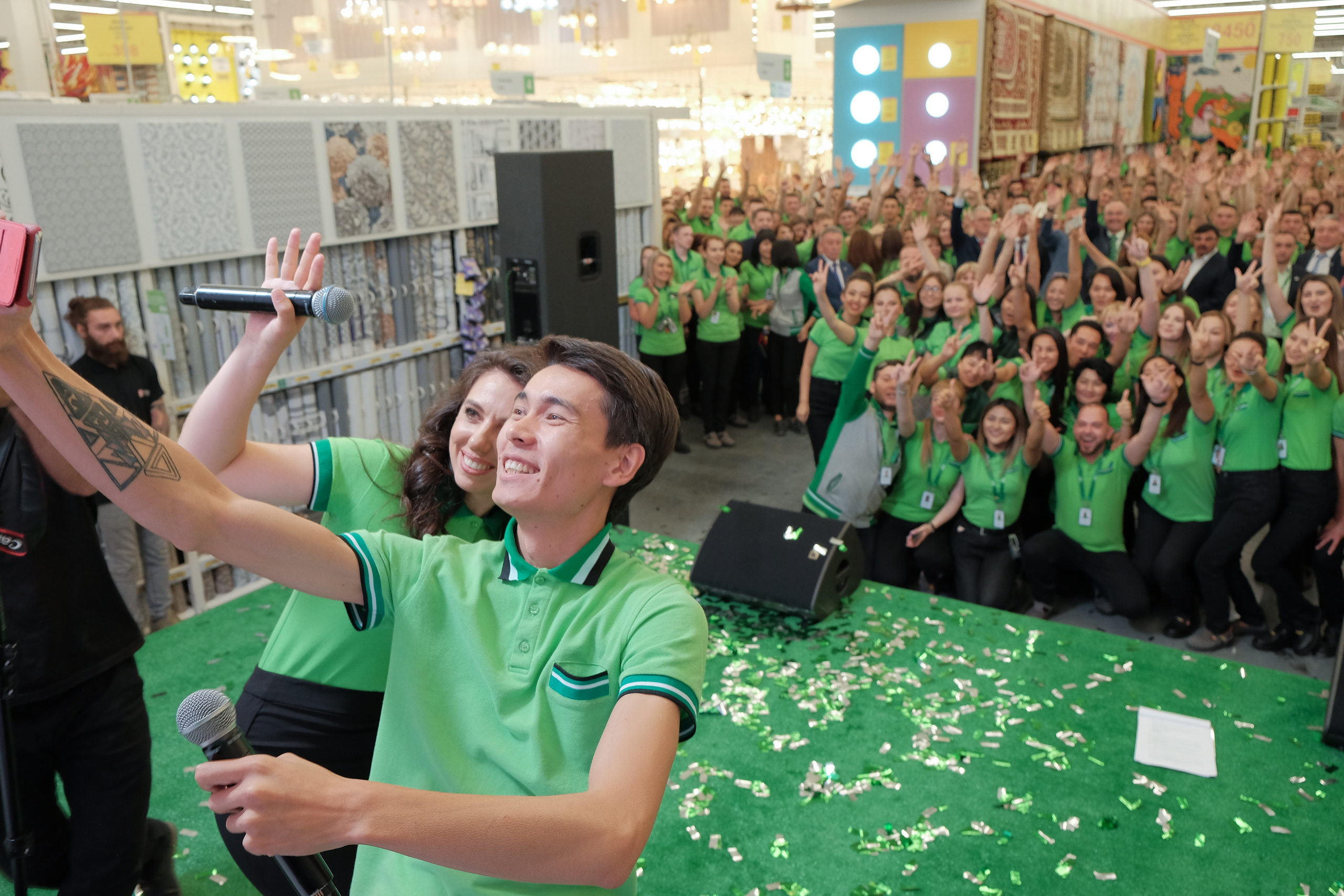 Открытие Леруа Мерлен в Казахстане. Фотограф в Алматы Игорь Заритовский — zaritovskiy.com