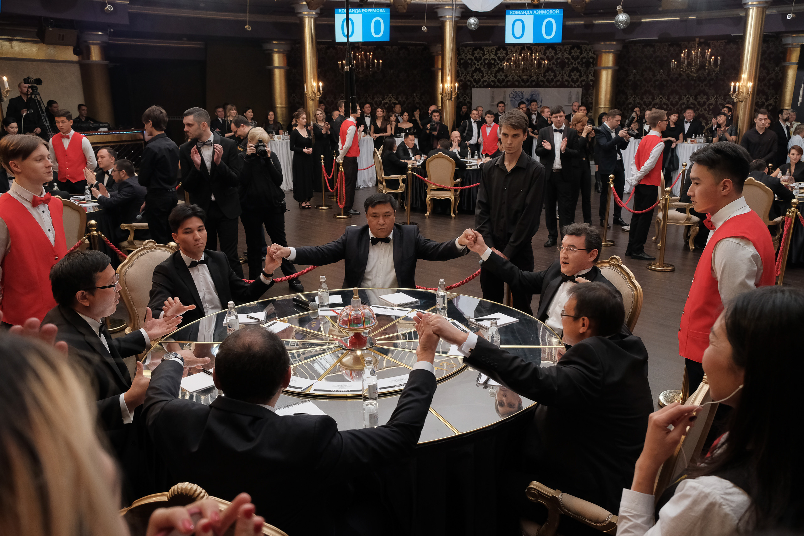 Игры «Что? Где? Когда?» в городе Алматы. Фотограф в Алматы Игорь Заритовский — zaritovskiy.com