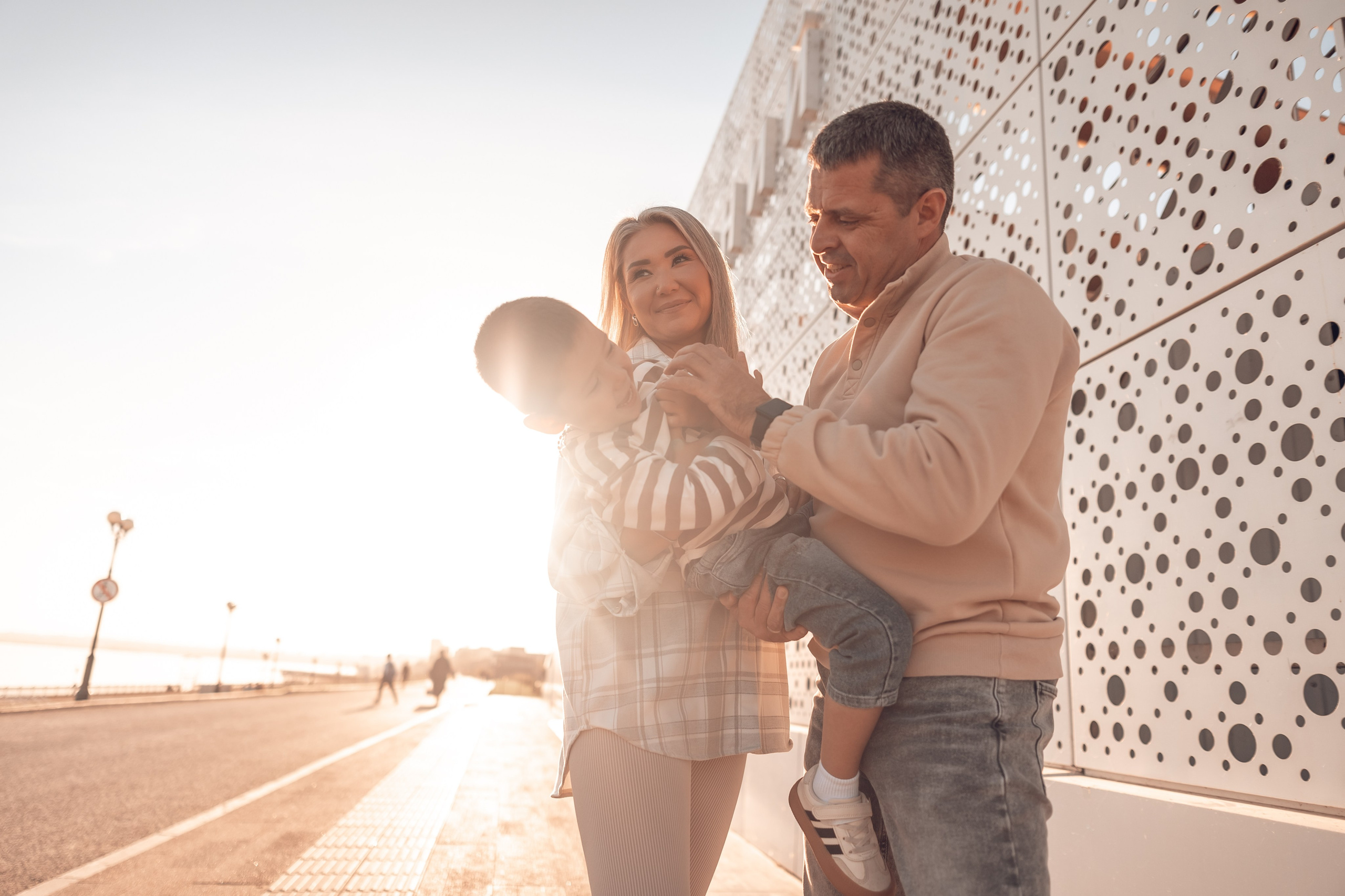 Алексей, Елена и Тимур. Пляж. Главная