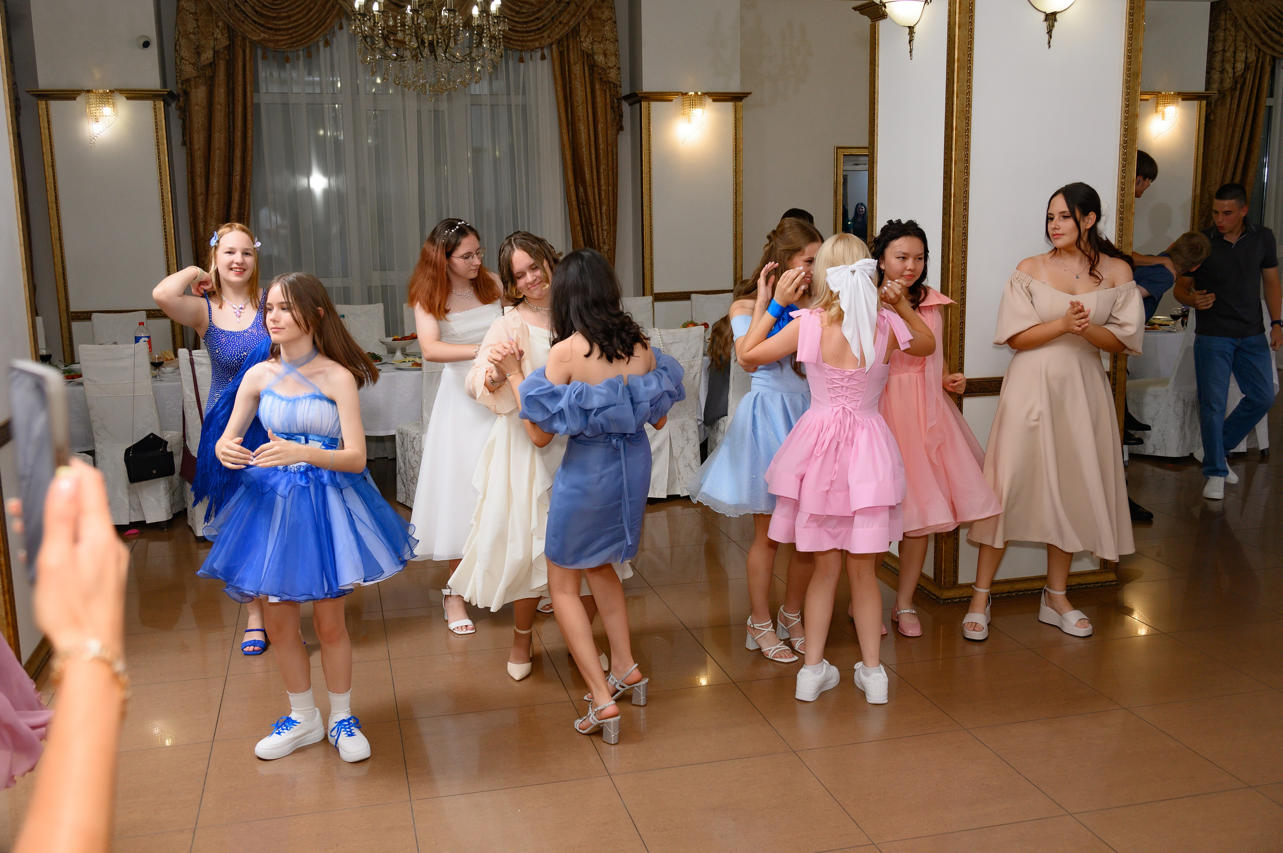 Выпускной 2025 9 кл. Семейный и детский фотограф в Новороссийске Лебедева Елена