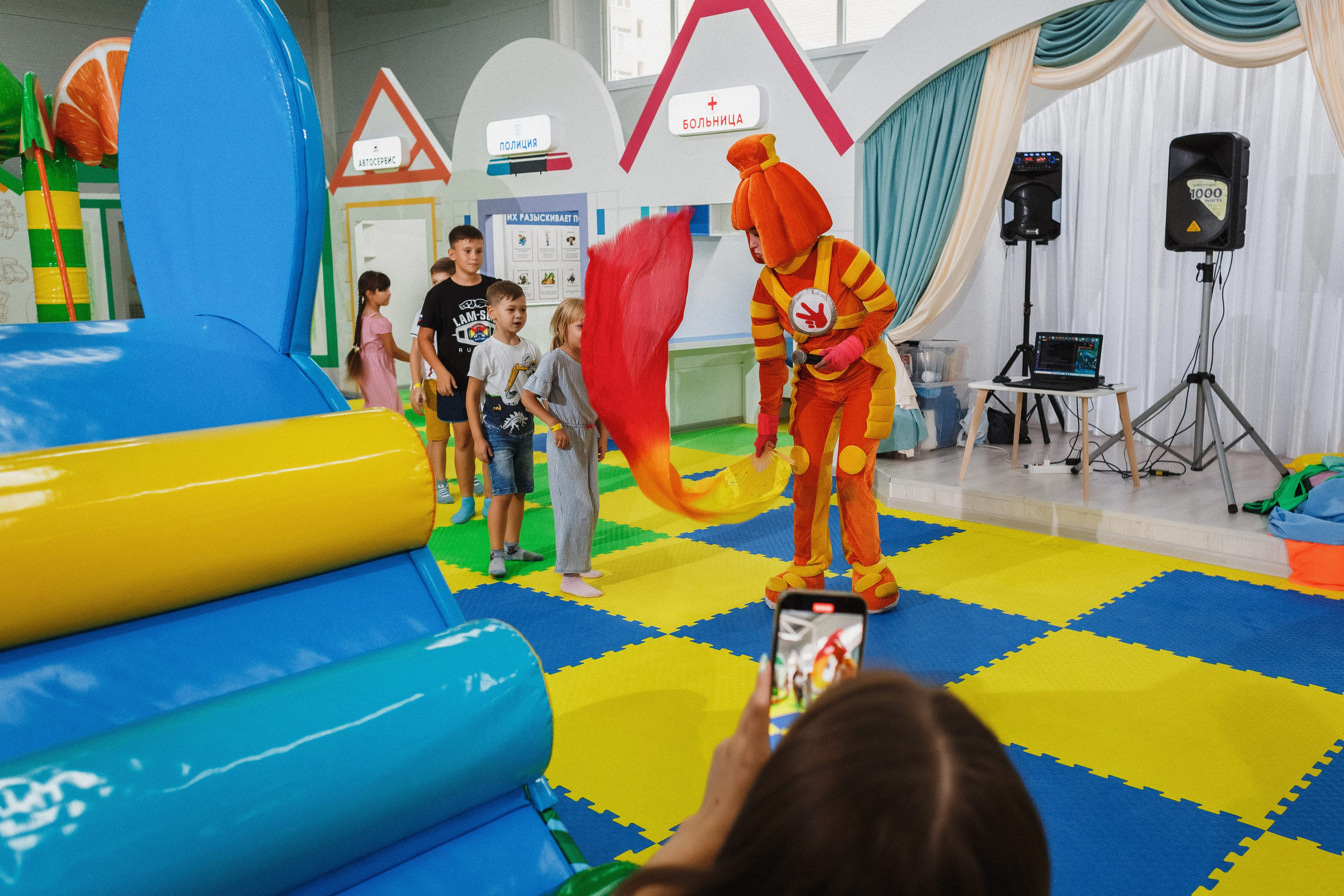 Волшебные моменты: детский праздник в игровой Клумба, Таганрог. Свадебный и семейный фотограф в Таганроге Бакарюк Антон