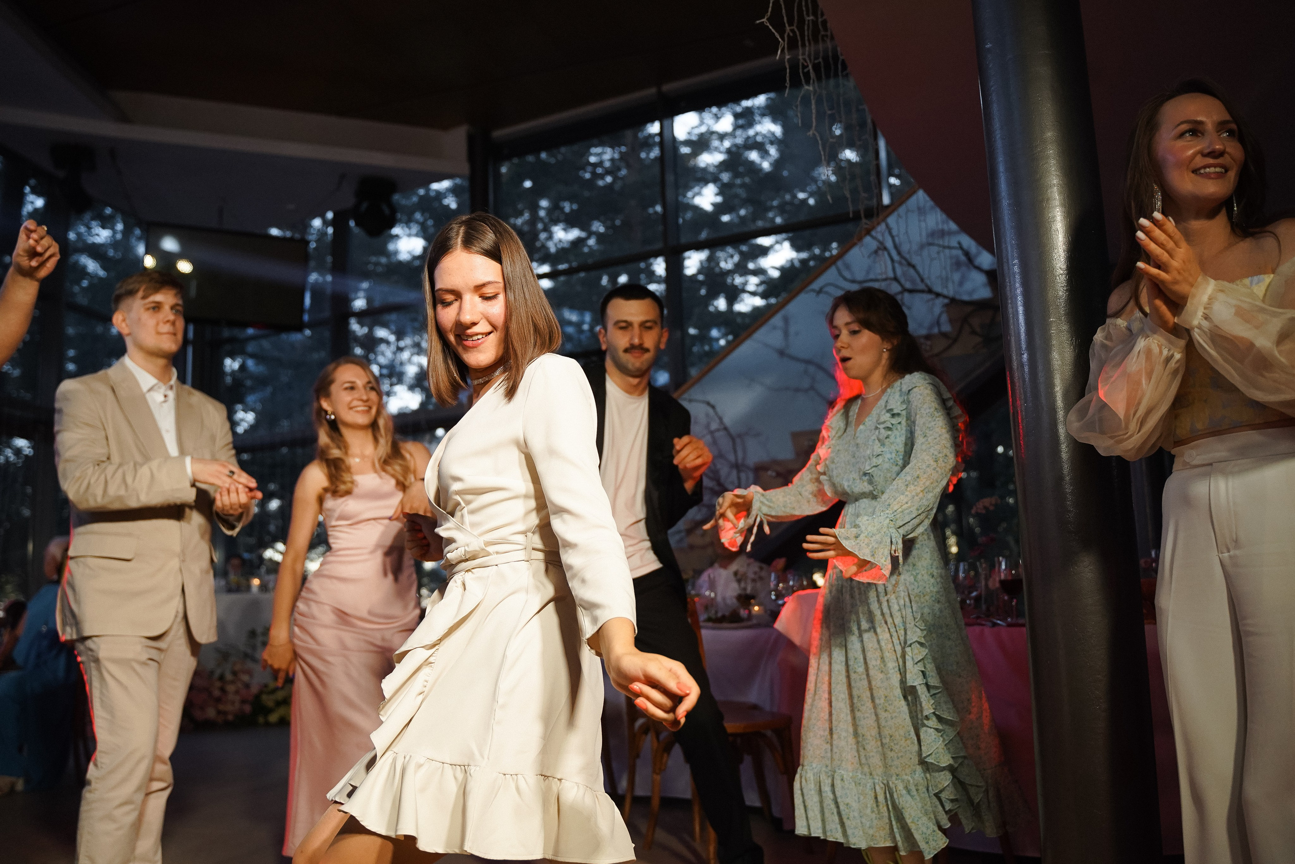 Свадьба на заливе в атлантисе. Свадебный фотограф организатор в Санкт-Петербурге Ассоль Опарина