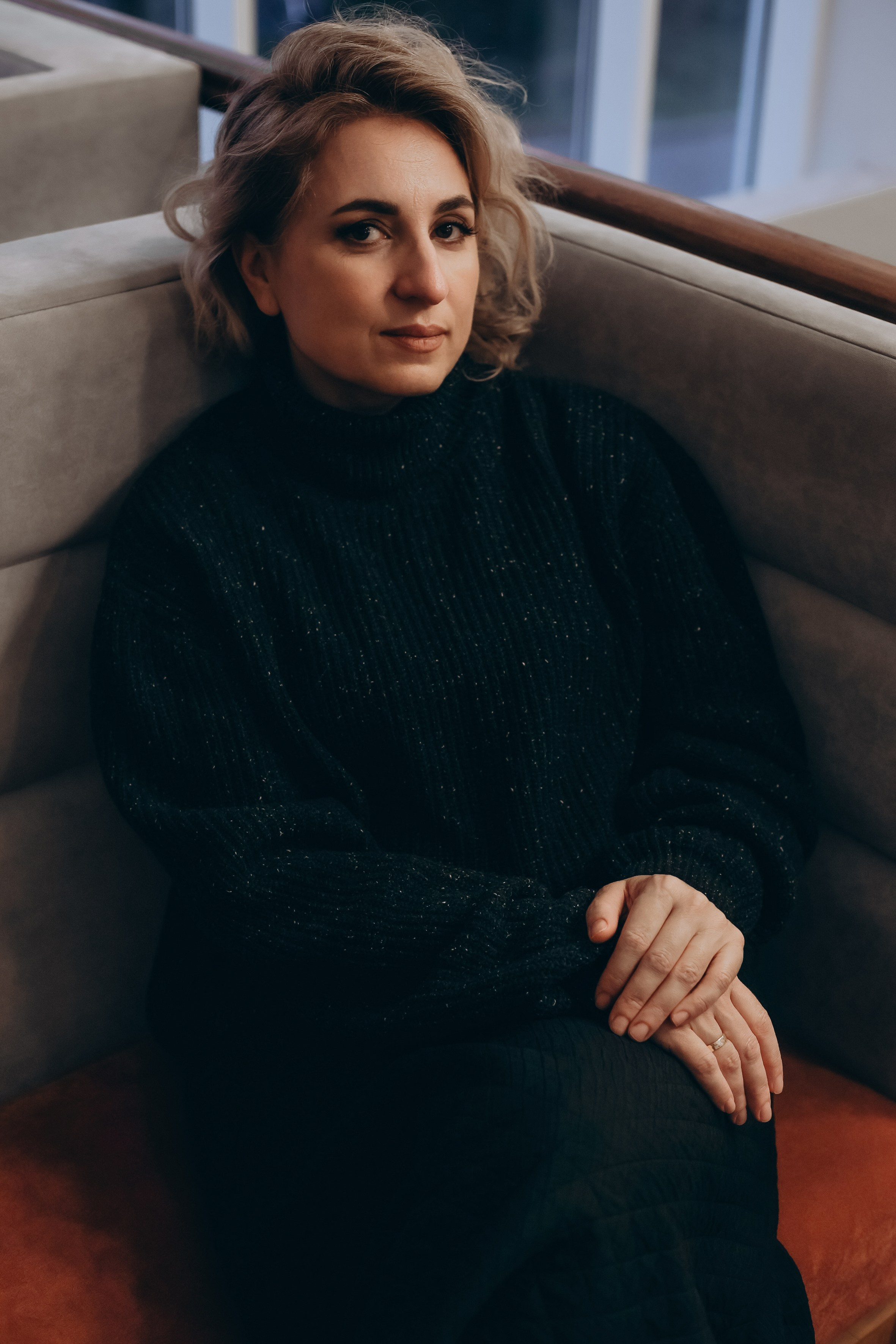 Яна и библиотека (репортажный портрет). Портретный и репортажный фотограф в Москве, Ольга Ларема