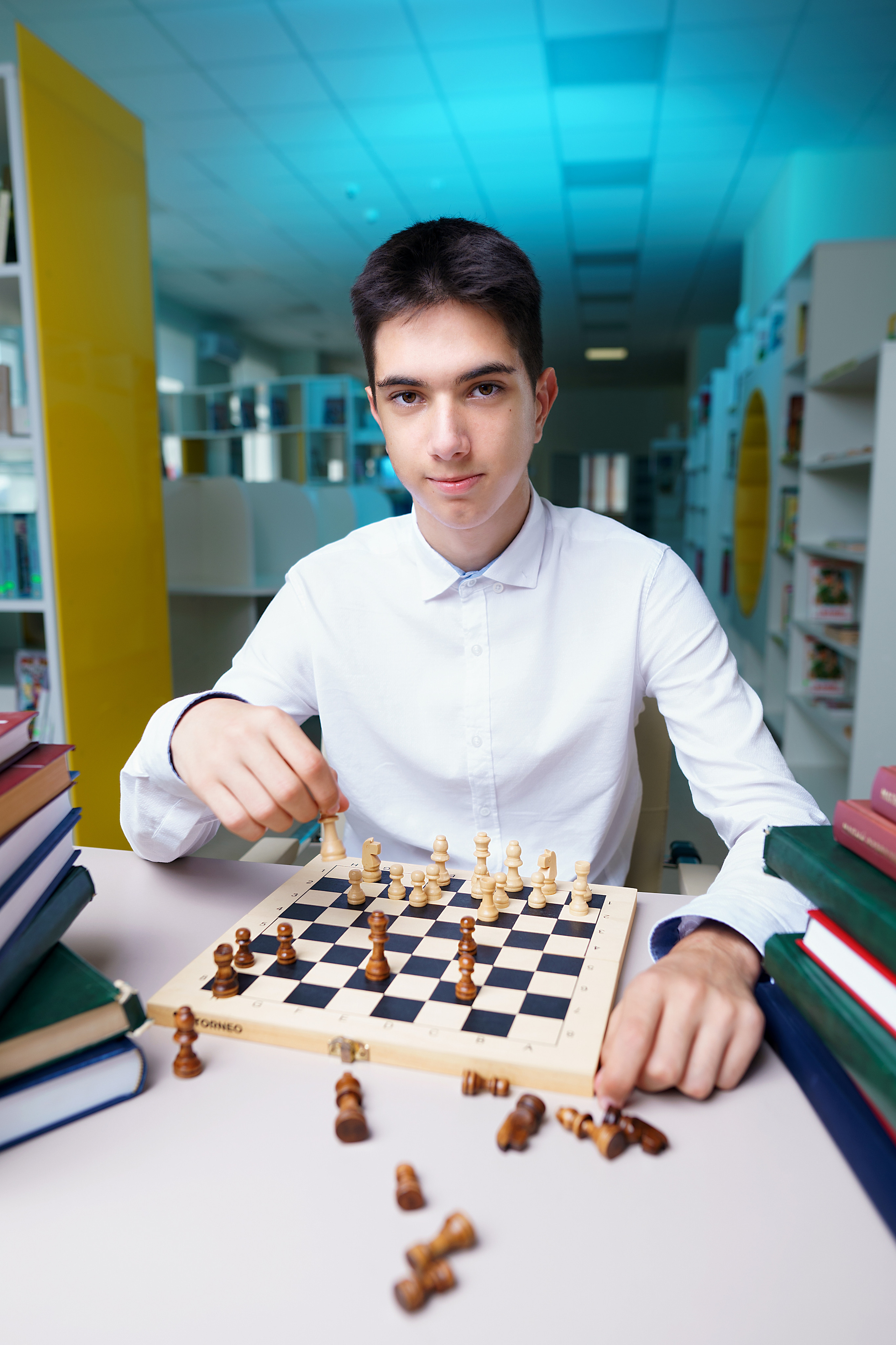 Выпускные альбомы Сочи  9 - 11 Класс. СТИЛЬНЫЙ ВЫПУСКНОЙ АЛЬБОМ СОЧИ АДЛЕР