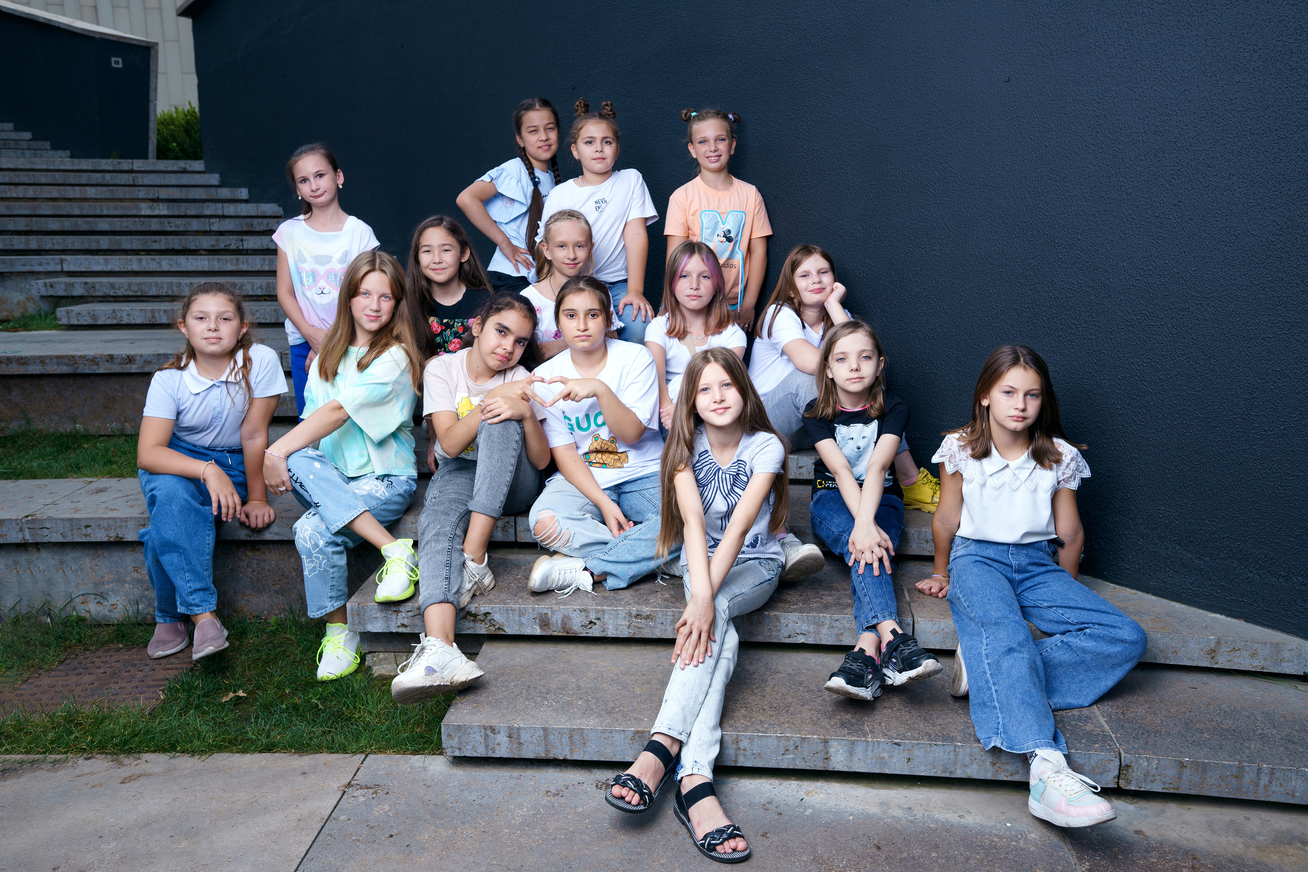 Выпускные альбомы Сочи 4 Класс. СТИЛЬНЫЙ ВЫПУСКНОЙ АЛЬБОМ СОЧИ АДЛЕР