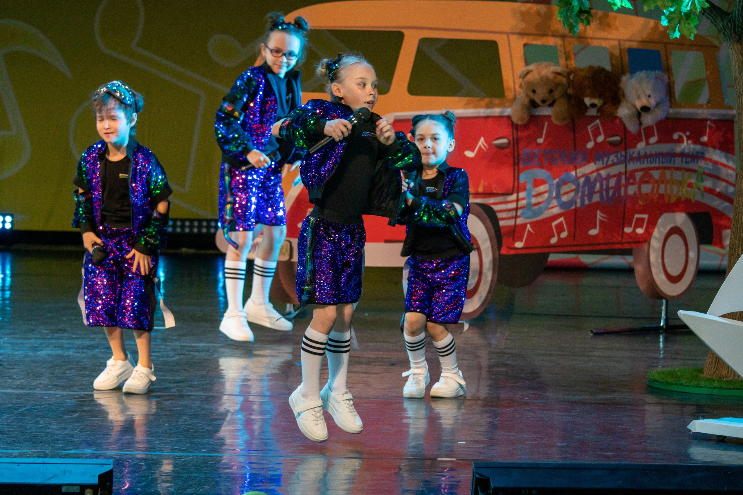 Съёмка концерта для Домисольки, большой концертный зал Космос. «Студия DRONAVT`s» — видеосъёмка и фотография г. Москва