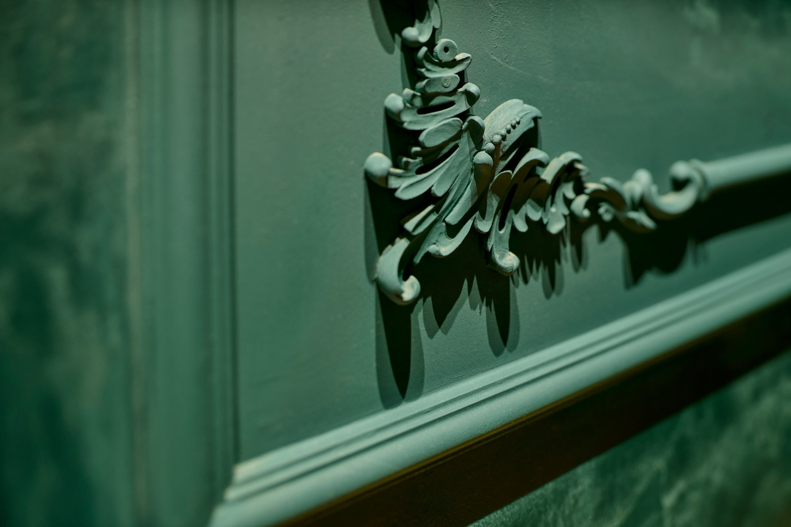 Ресторан: интерьер с покрытием «ВЕСНА Коутингс» — съёмка покрытия в интерьере. Роман Свободный — интерьерная и архитектурная съёмка, Москва и МО