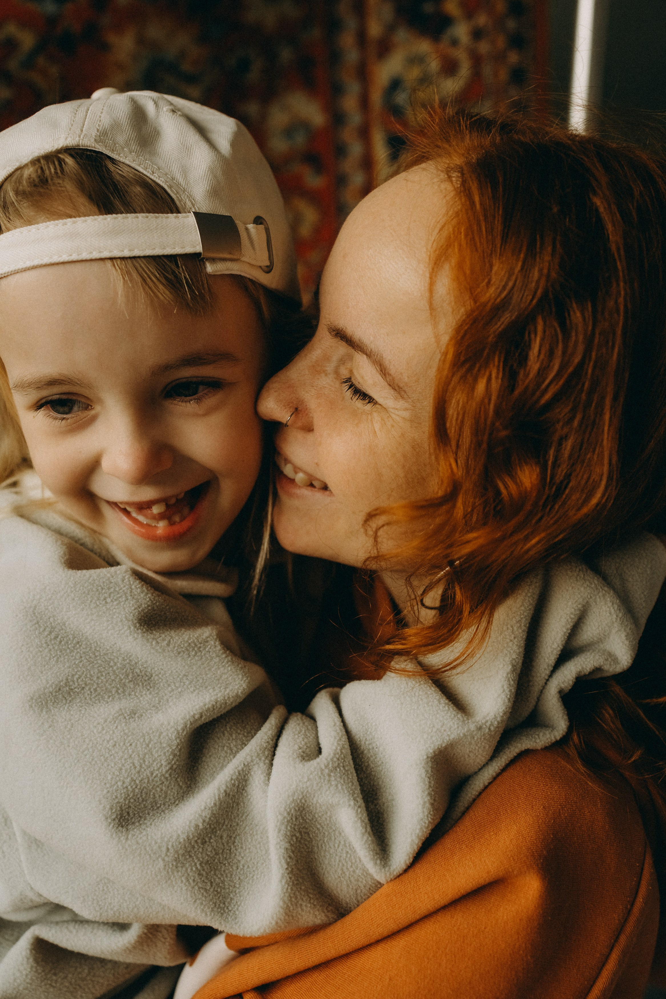 Алина, Юля, Леша. Главная