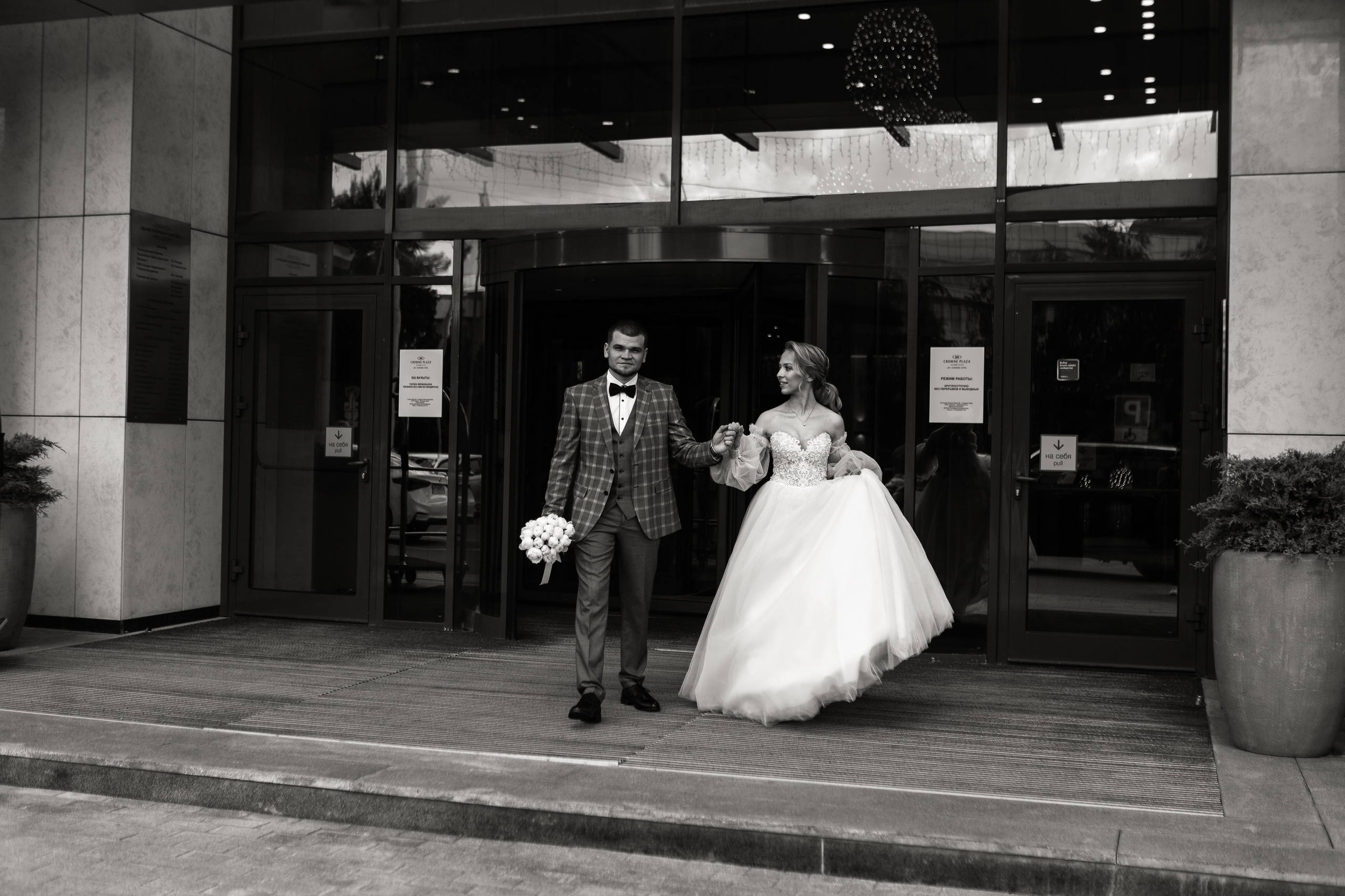 Свадебный фотограф Уфа — Руслан ГабдлисламовЖивые эмоции, красивые кадры, воспоминания на всю жизнь.Работаю по всей Республике Башкортоста. Свадебный фотограф Уфа Руслан Габдлисламов