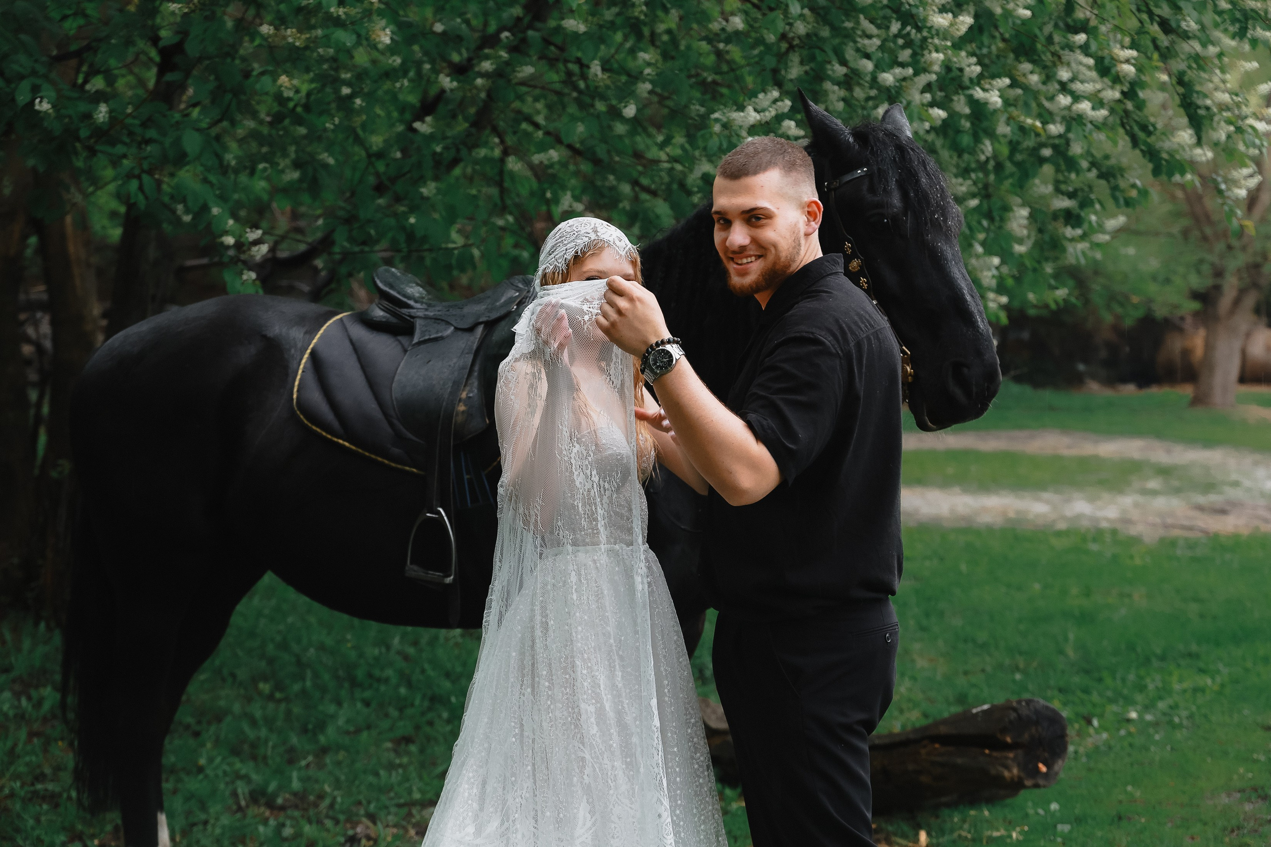 Свадебная сьемка на конюшне. Фотограф Юлия Мальцева