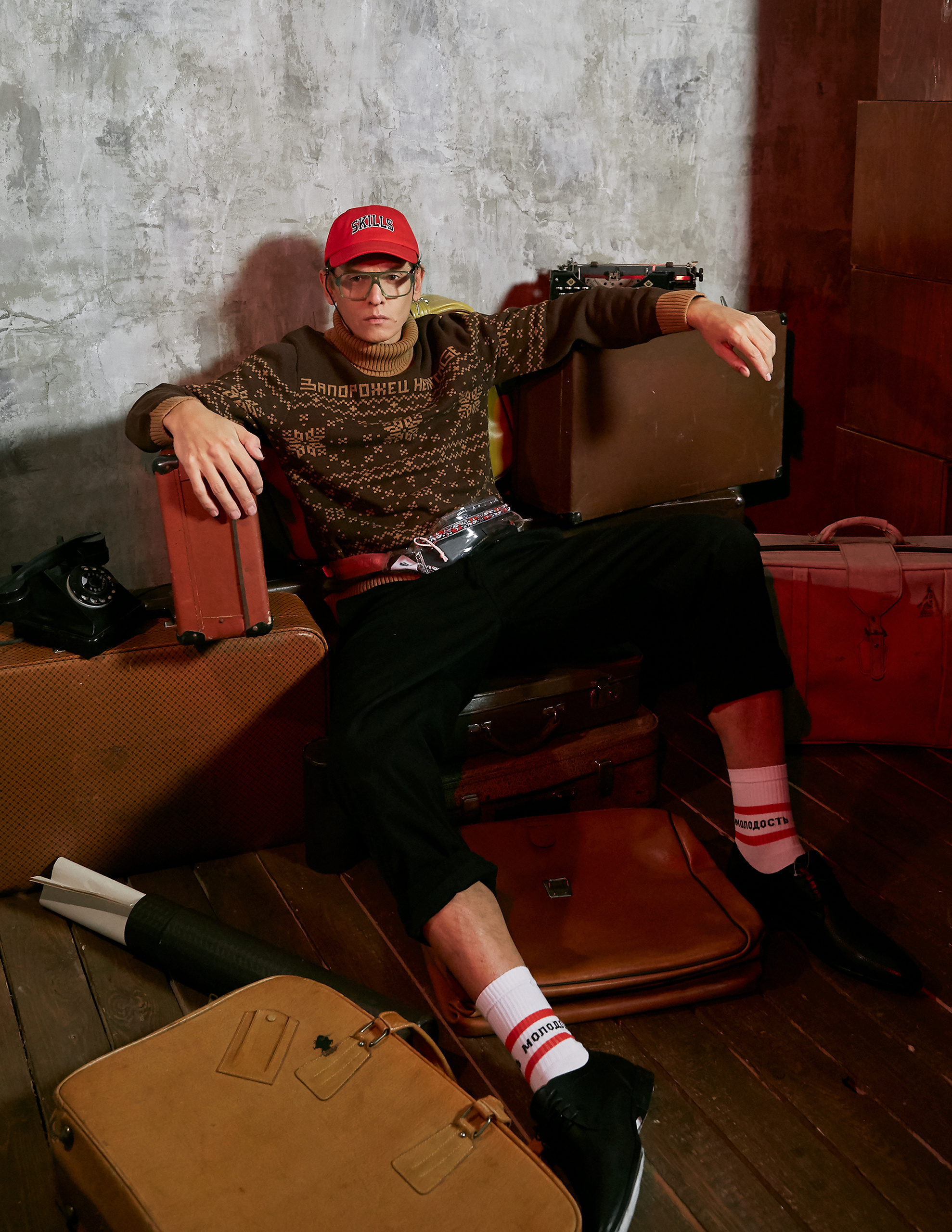 Влад Лисовец для L’OFFICIEL RUSSIA 179. Фотограф Мария Шулик