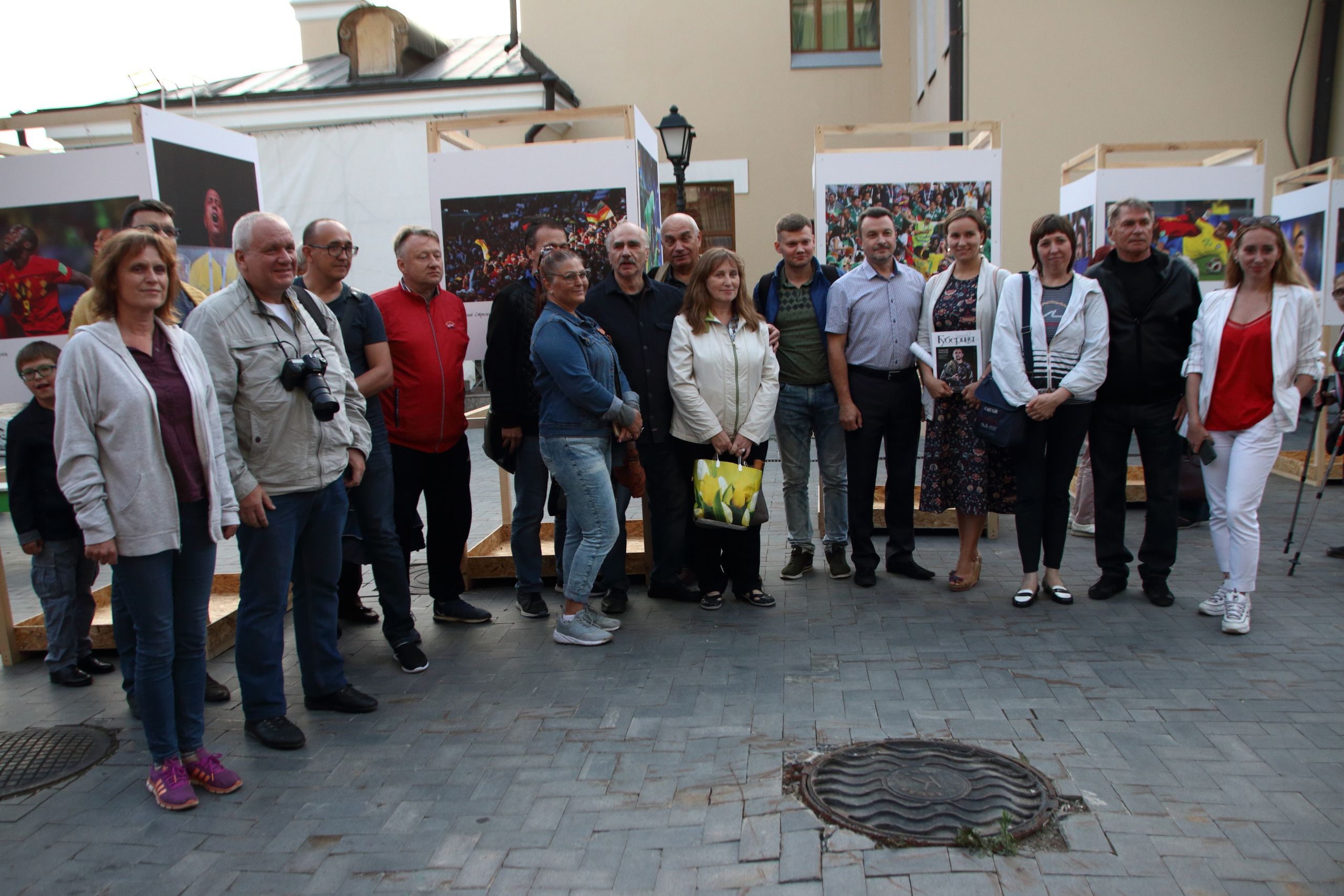 08.08.2019 Выставка Юрия Стрельца «Год спустя». Фотообъединение Самарского областного отделения Союза журналистов России