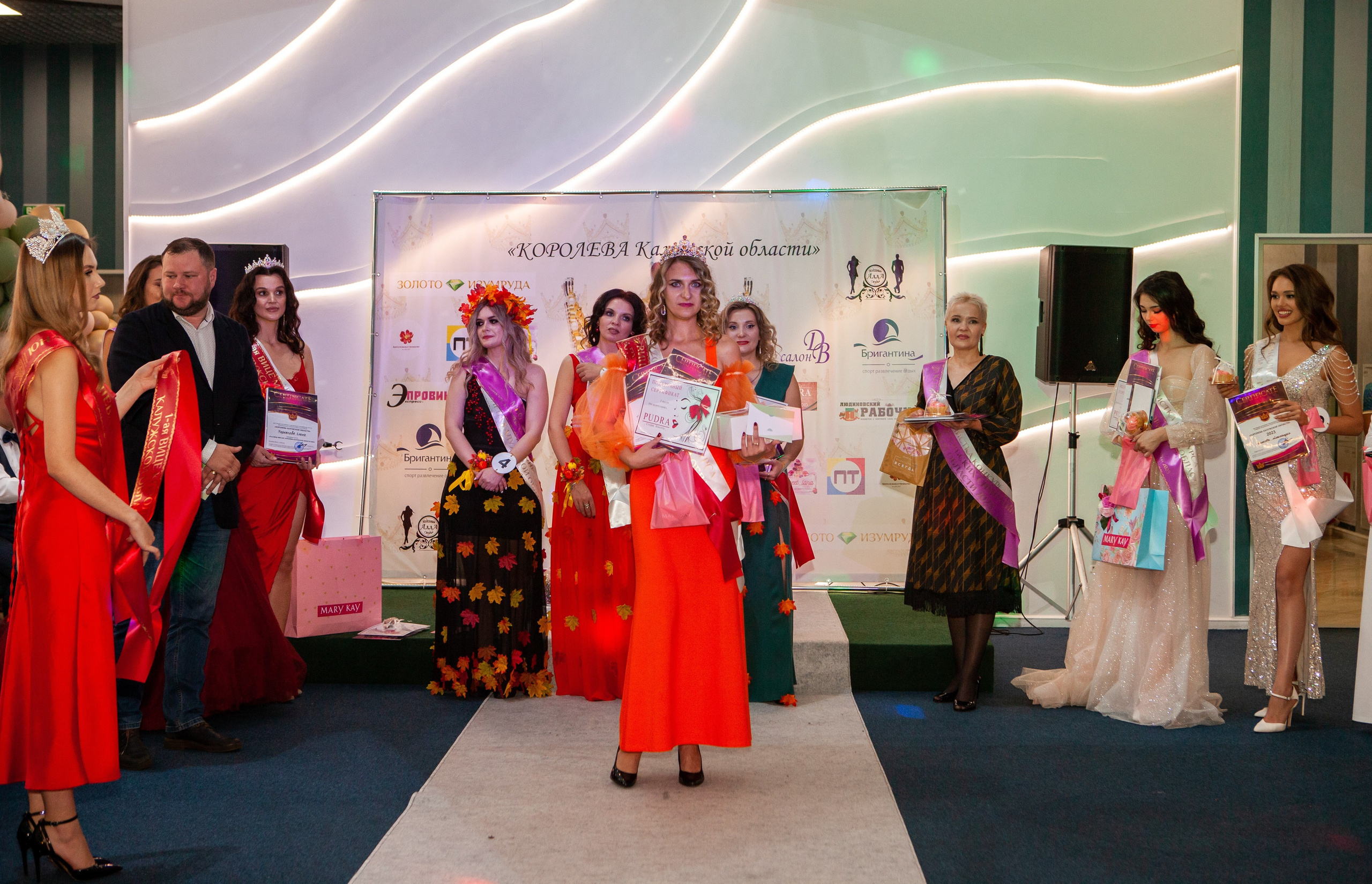 Королева Калужской области. Репортажный, семейный, свадебный, портретный фотограф