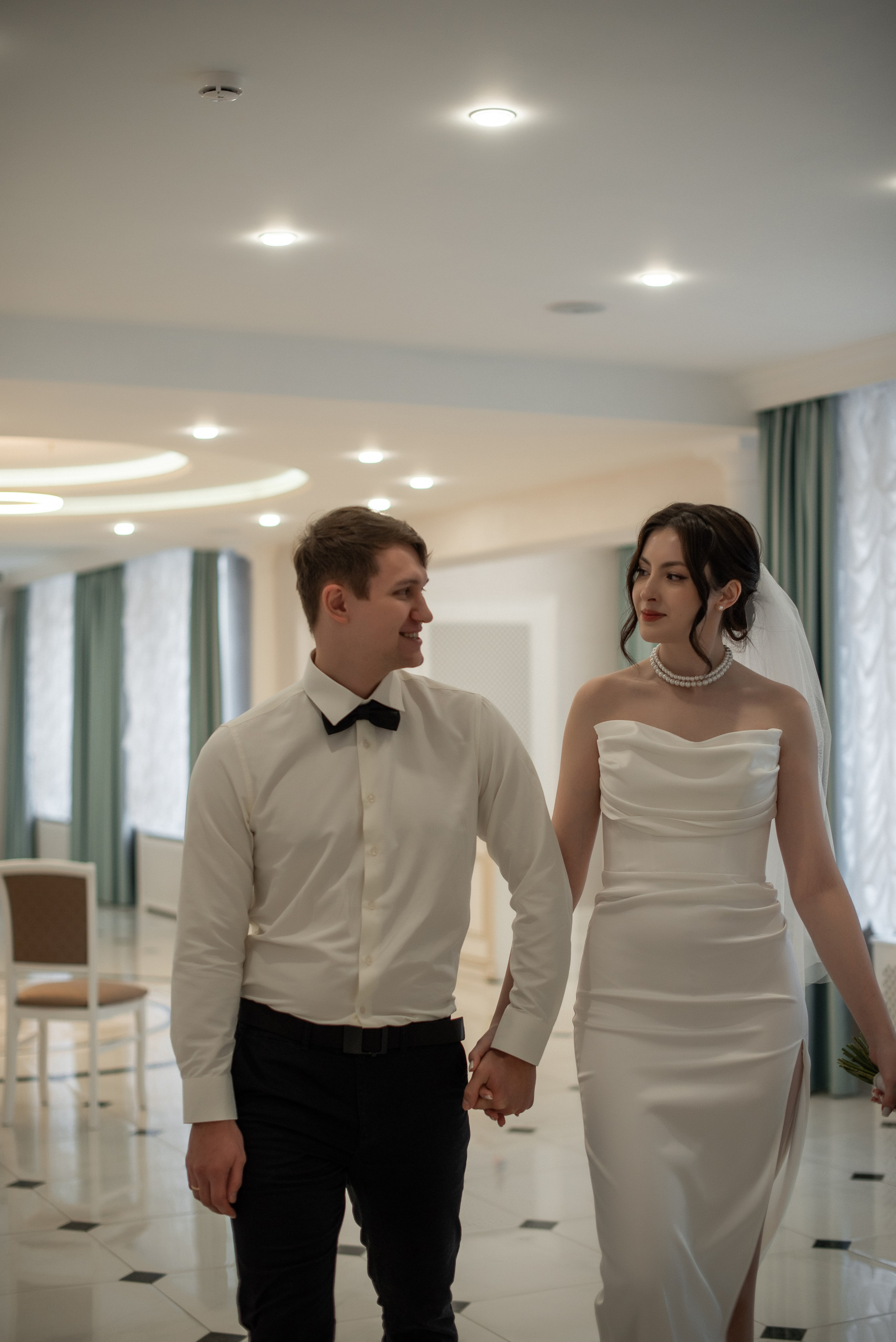 Love Story – романтическая фотосессия на фоне города. Свадебный фотограф в Миассе Татьяна Ружникова