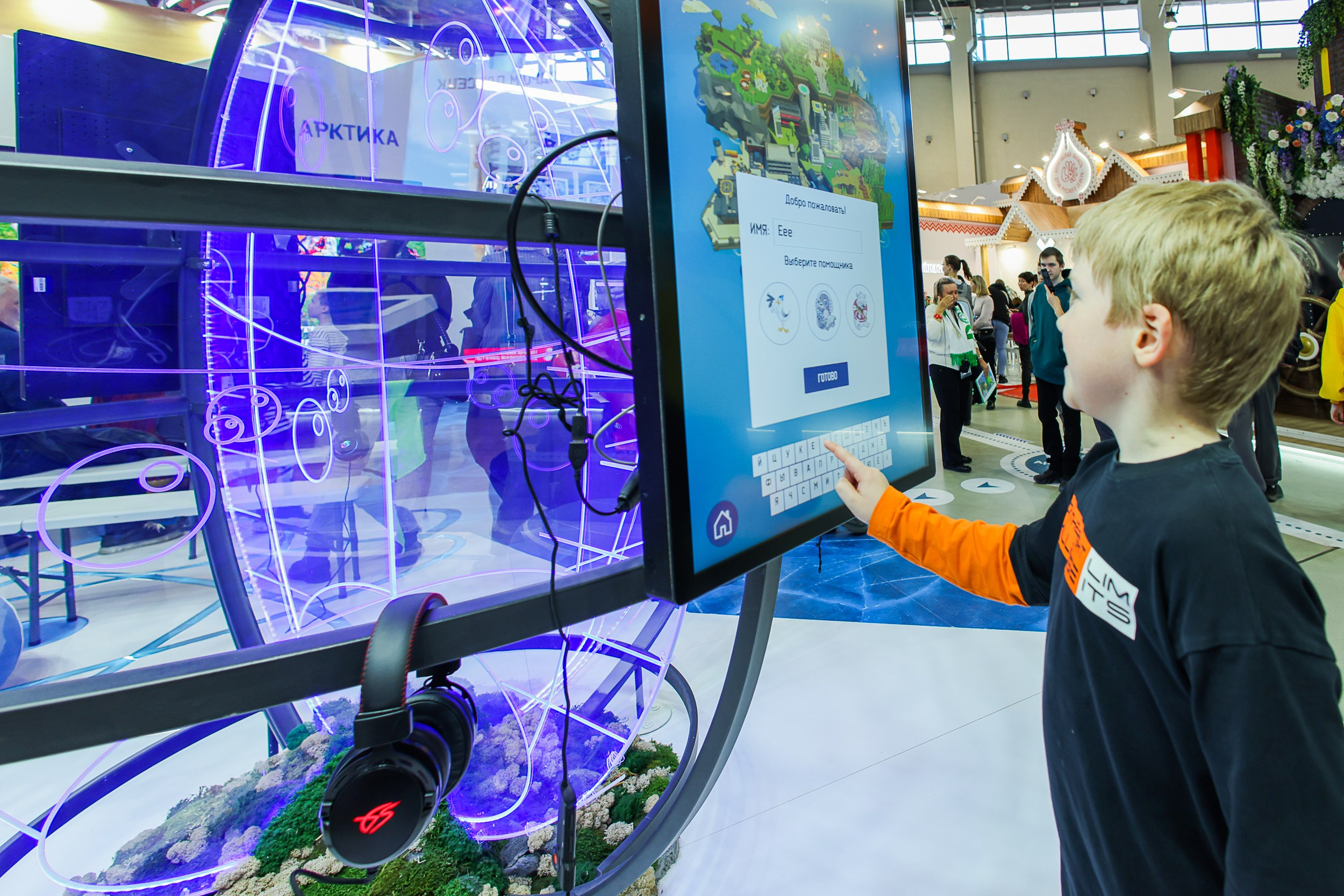 Выставка «Россия». Репортажный, архитектурный, театральный и файн-арт фотограф Лена Мельникова в Москве