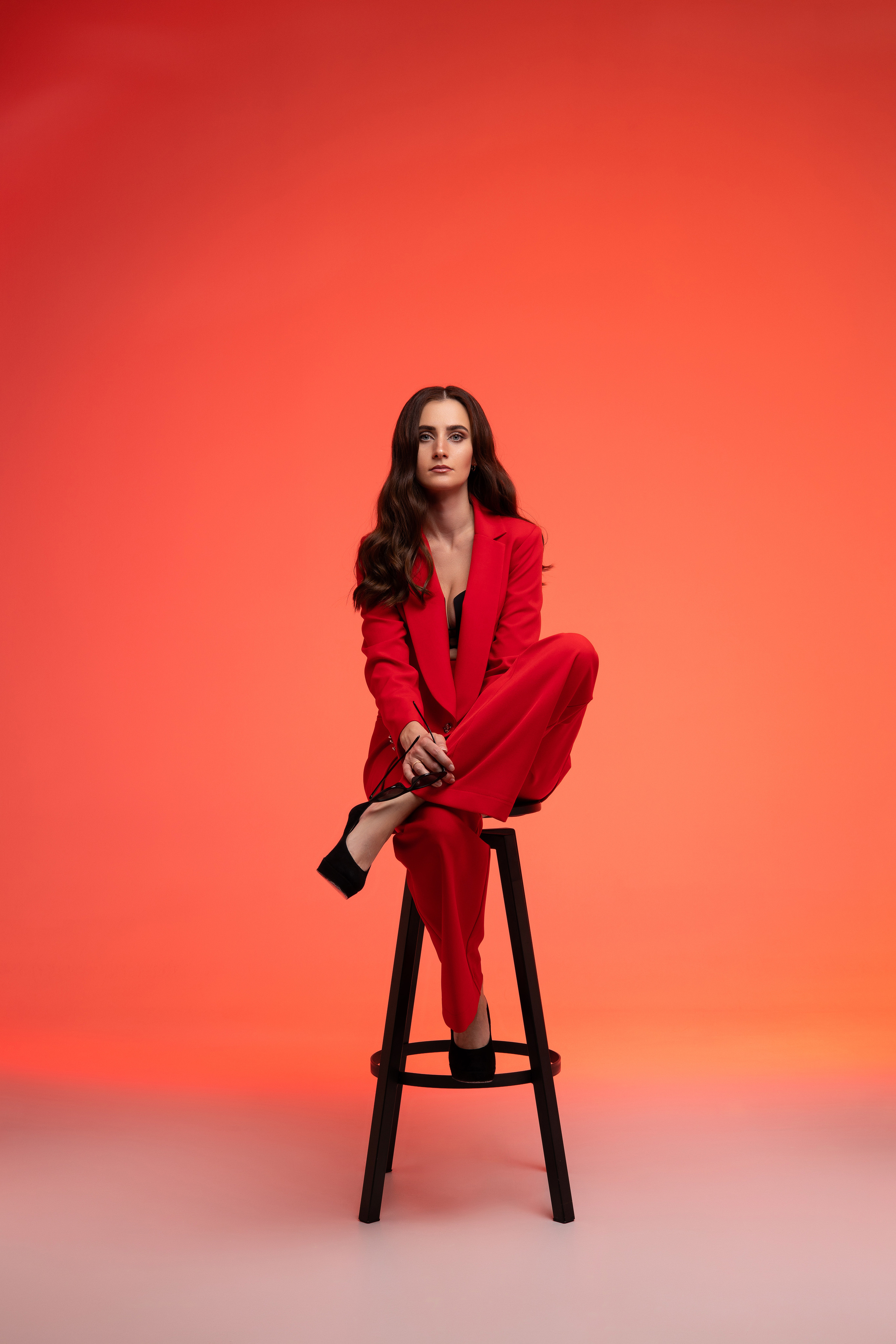 Цветной свет и фигуры. Фотограф Минск