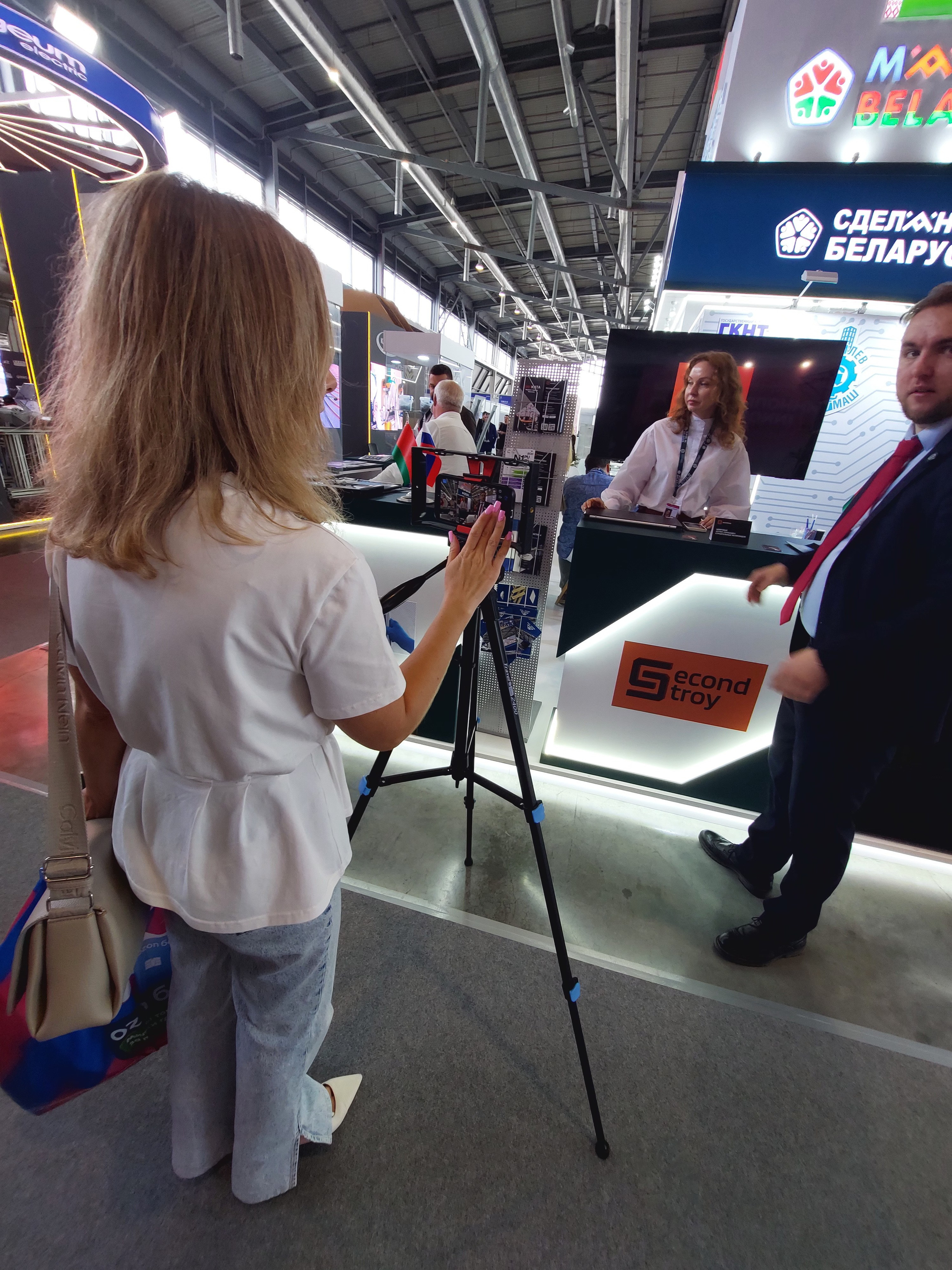 Иннопром -2026. Фотограф для маркетплейсов Михаил Бове