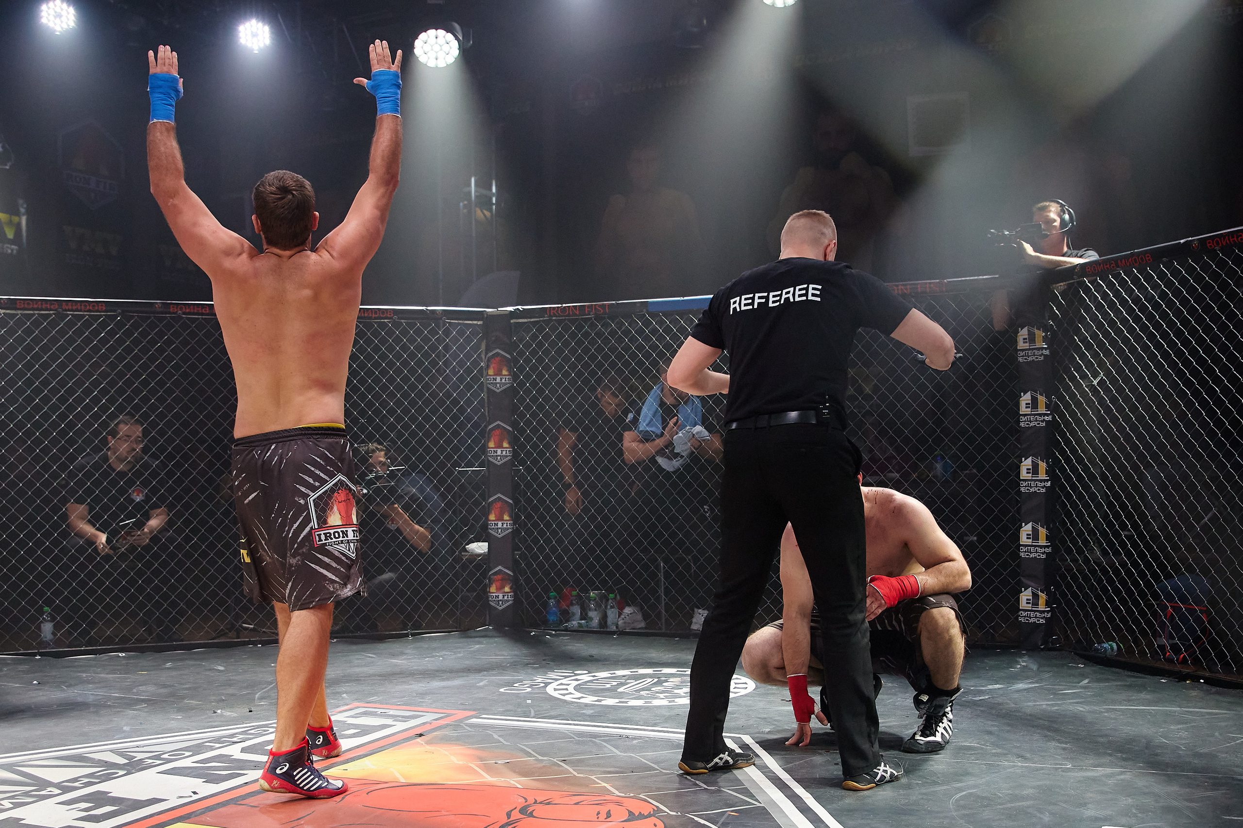 Спортивный Фотограф спорт мероприятие Владивосток единоборства ММА 