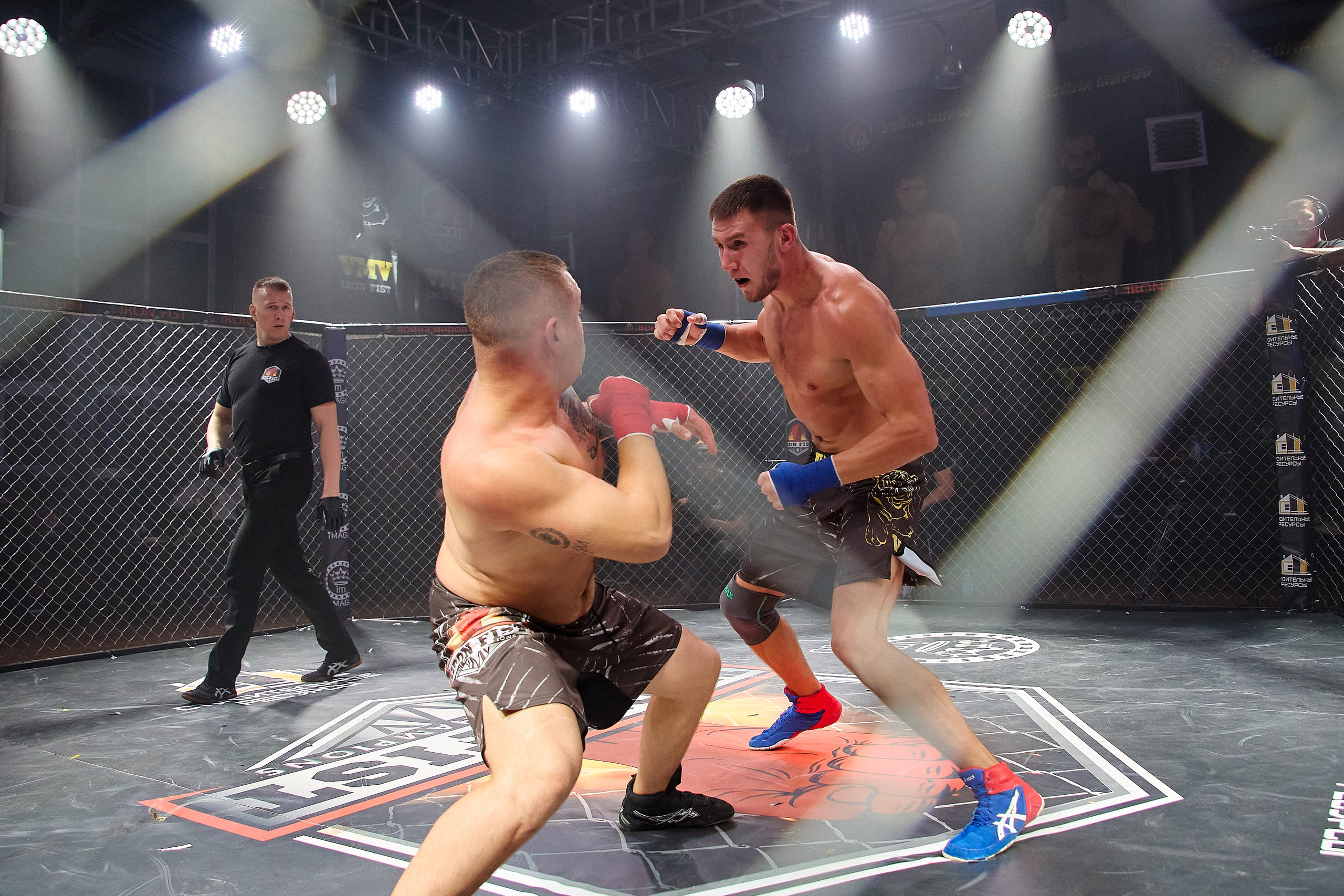 Спортивный Фотограф спорт мероприятие Владивосток единоборства ММА 