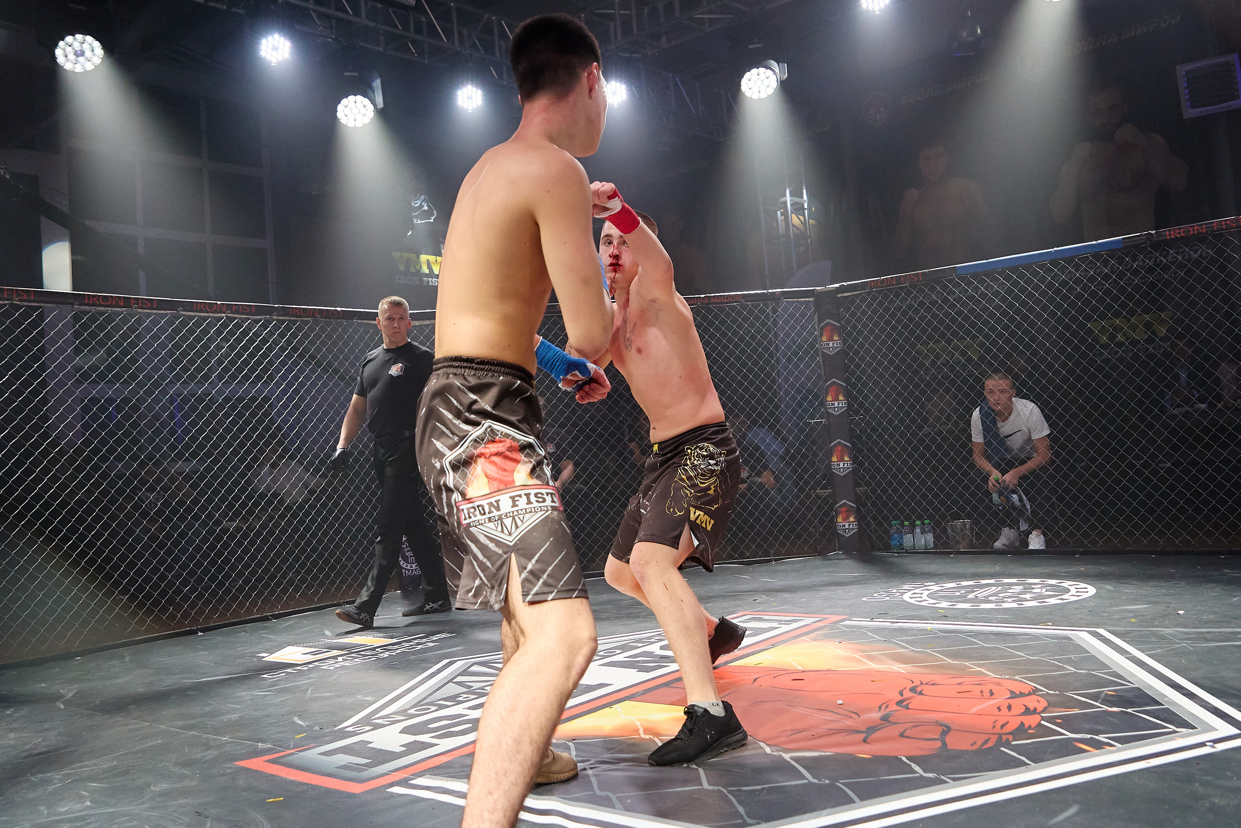 Спортивный Фотограф спорт мероприятие Владивосток единоборства ММА 