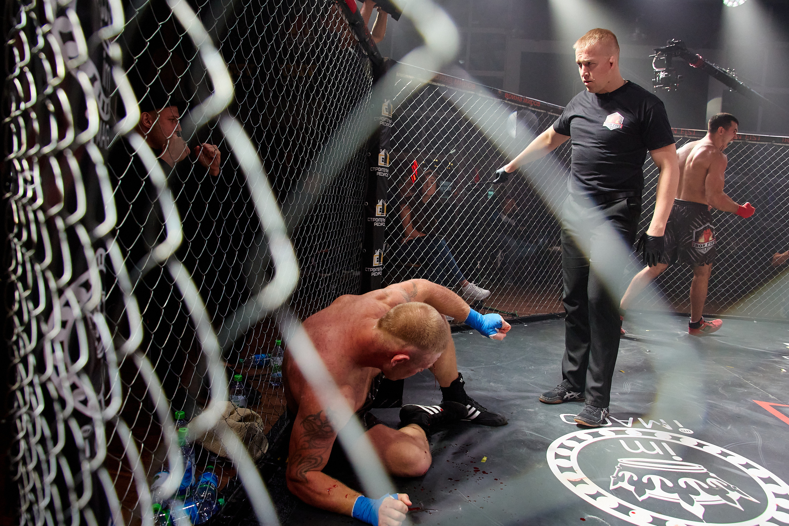 Спортивный Фотограф спорт мероприятие Владивосток единоборства ММА 