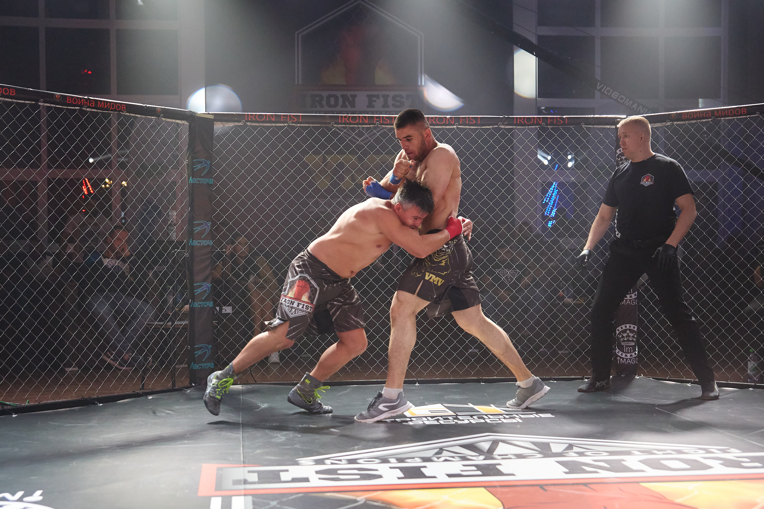 Спортивный Фотограф спорт мероприятие Владивосток единоборства ММА 