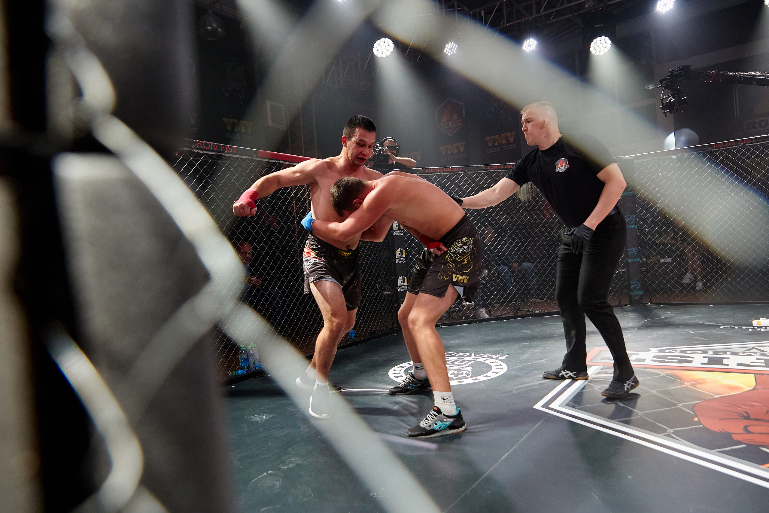 Спортивный Фотограф спорт мероприятие Владивосток единоборства ММА 