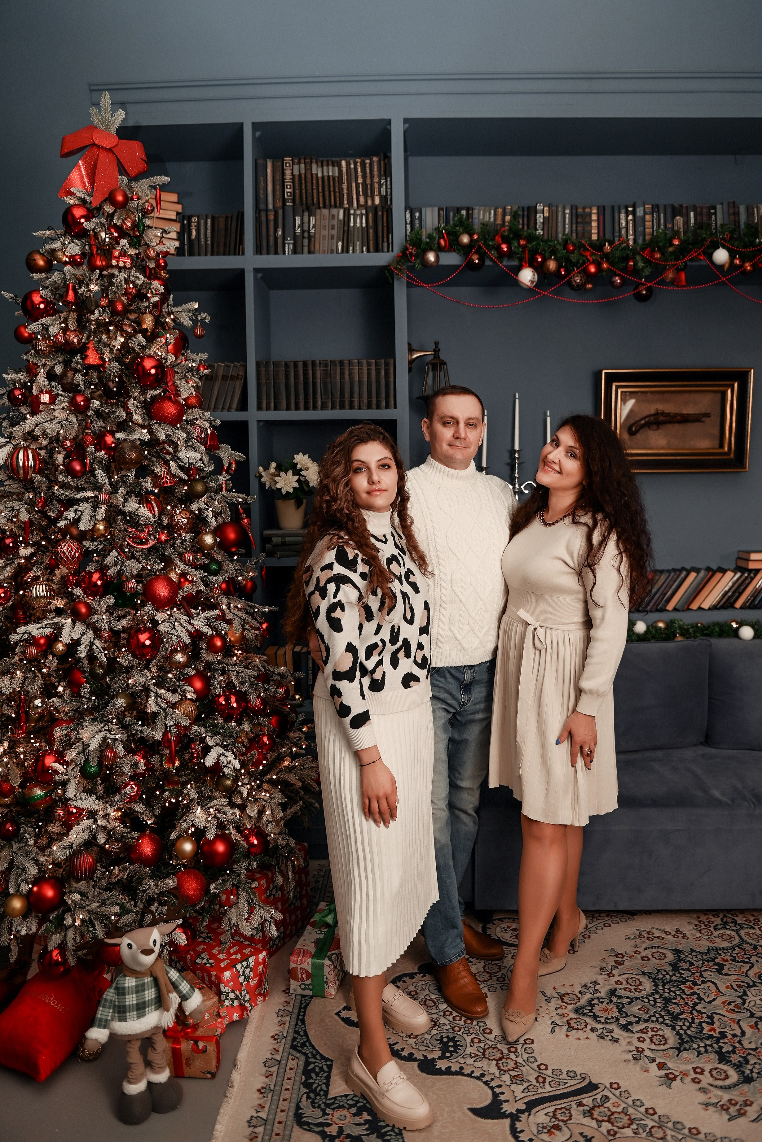 Новогодняя семейная. Свадебный, семейный, детский, контент фотограф в Омске Максим Ильин