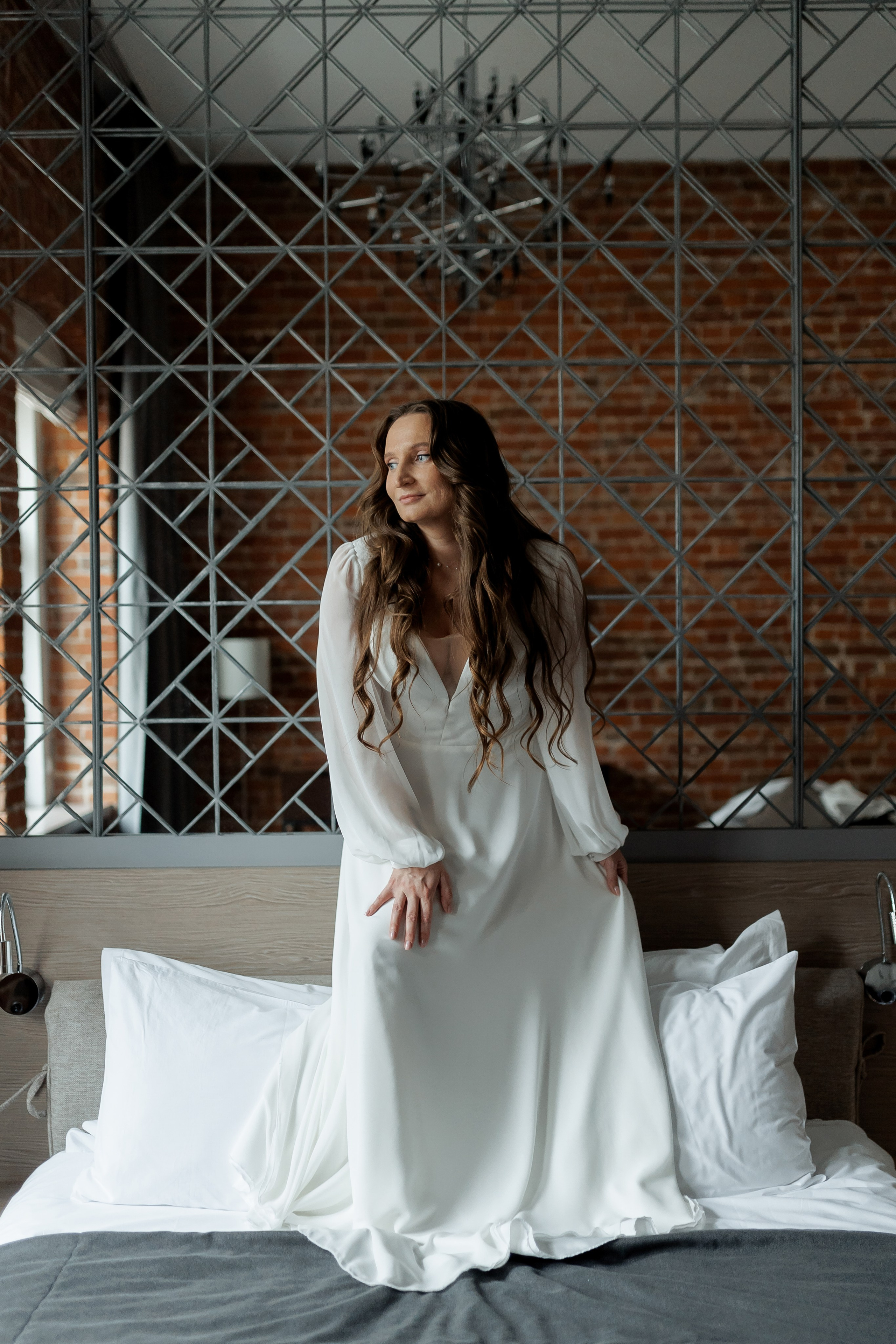 Свадебная фотосессия в отеле в Москве. Свадебный фотограф в Москве Дарья Олендарёва