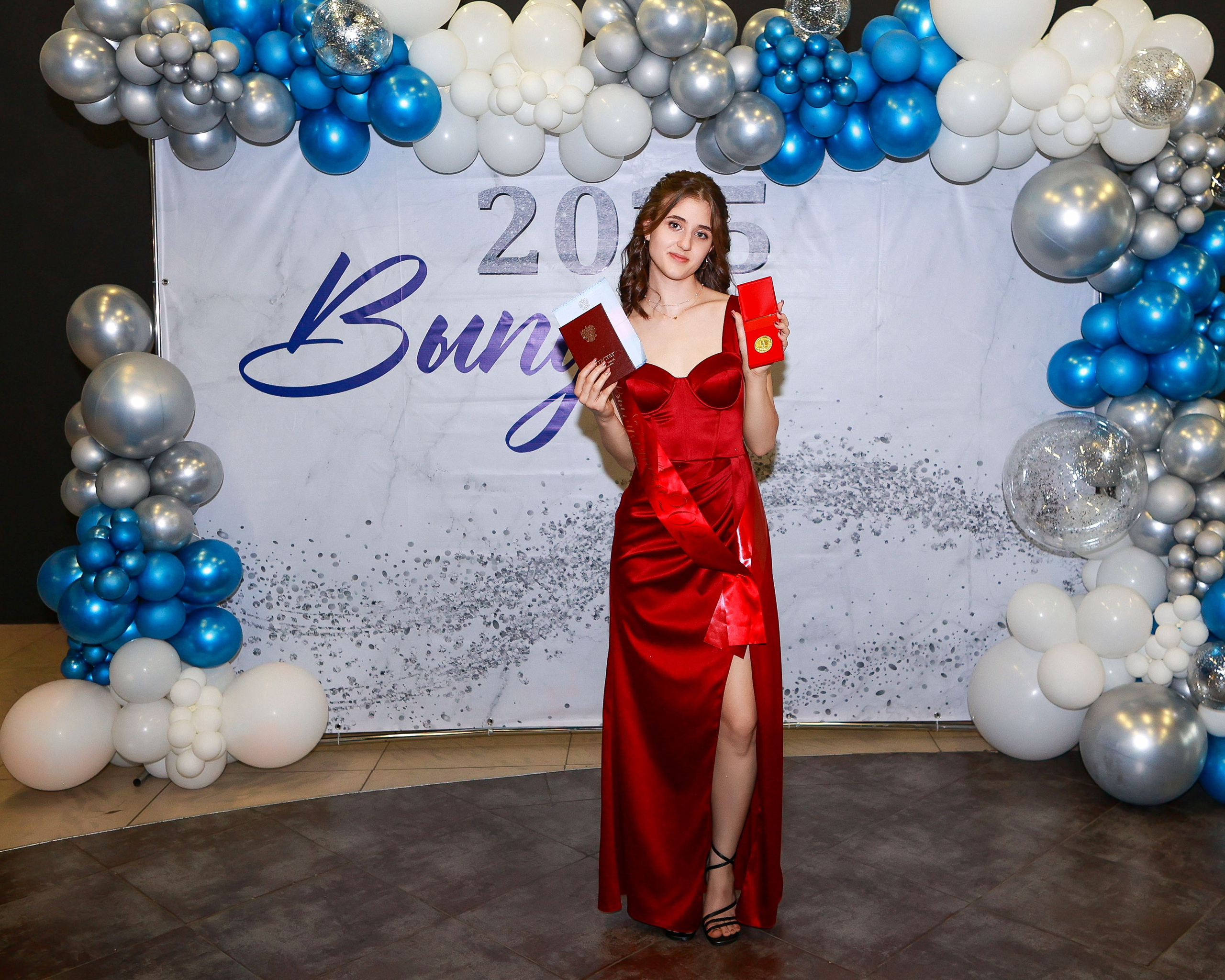 Вручение аттестатов 11 класс в Домодедовский лицей № 3. Выпускные альбомы и школьный фотограф в Подольске, Троицке, Щербинке, Москве и Московской области