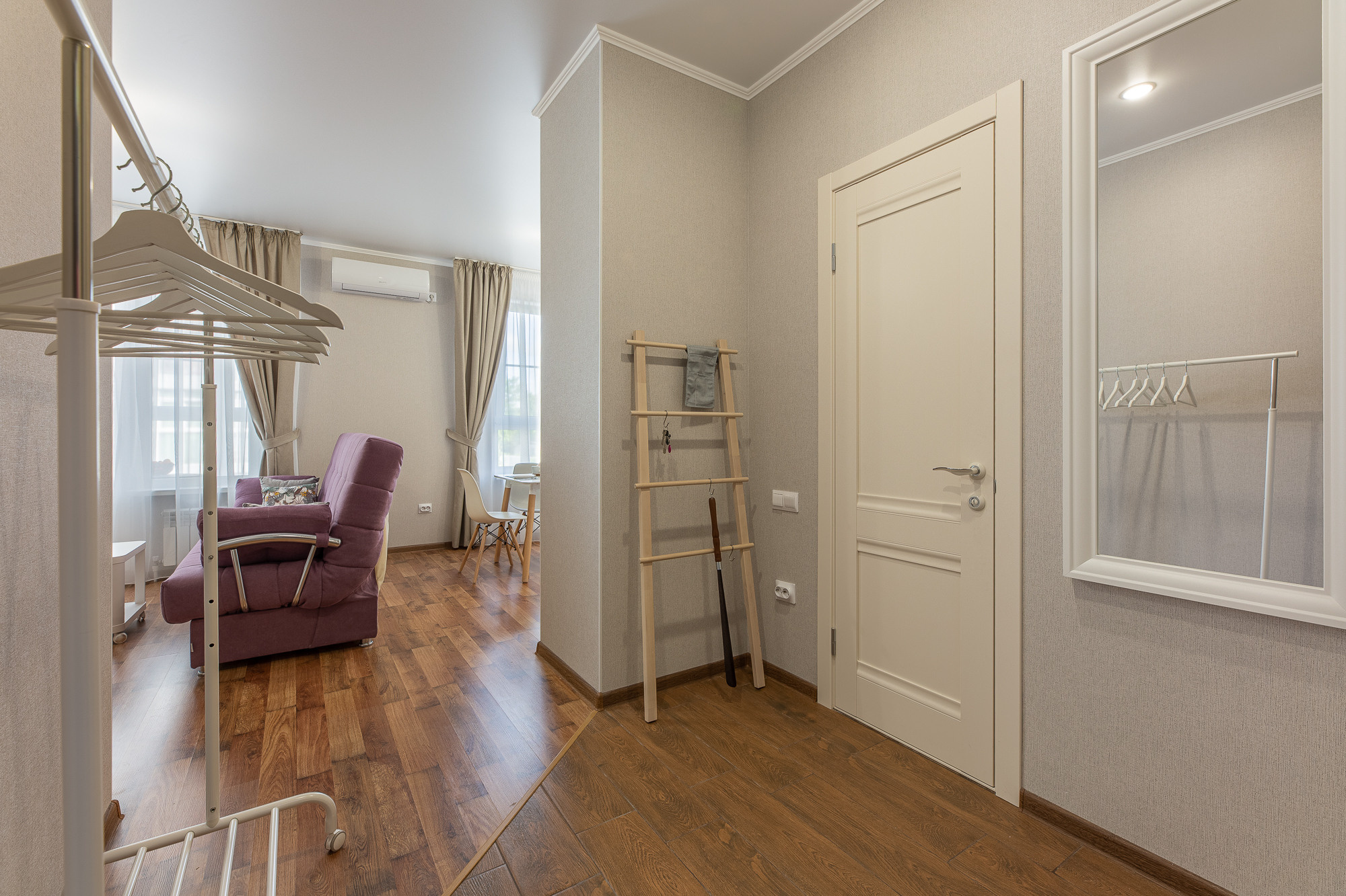 Renatphoto-Фотосессия студии с элементами декора. Профессиональная фотосъёмка интерьеров, предметная фотосессия еды для меню г. Анапа