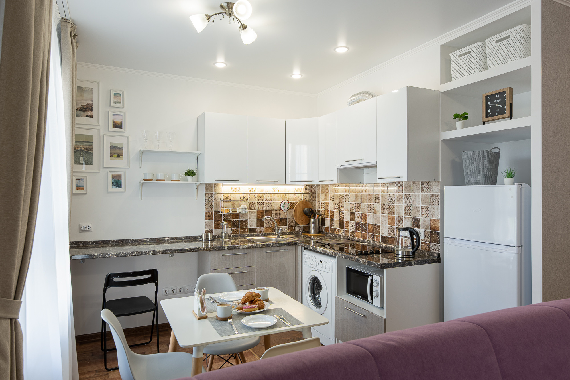 Renatphoto-Фотосессия студии с элементами декора. Профессиональная фотосъёмка интерьеров, предметная фотосессия еды для меню г. Анапа