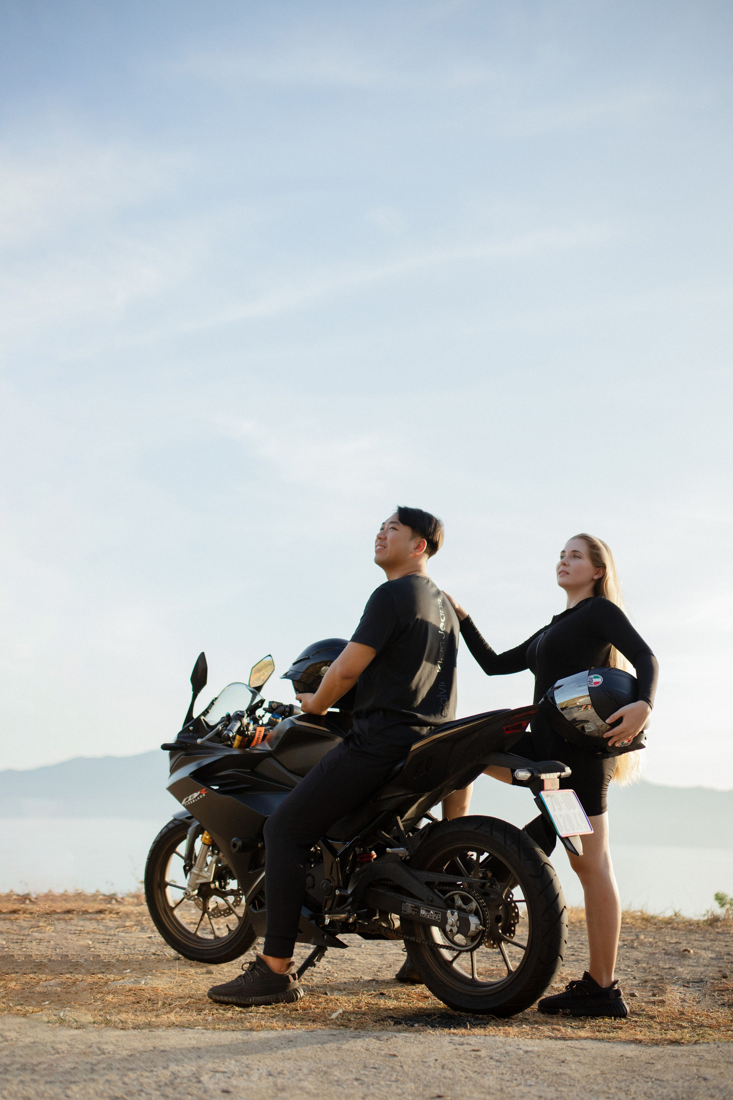 Рассветная прогулка на байках Кон и Ирина.Нячанг. Главная