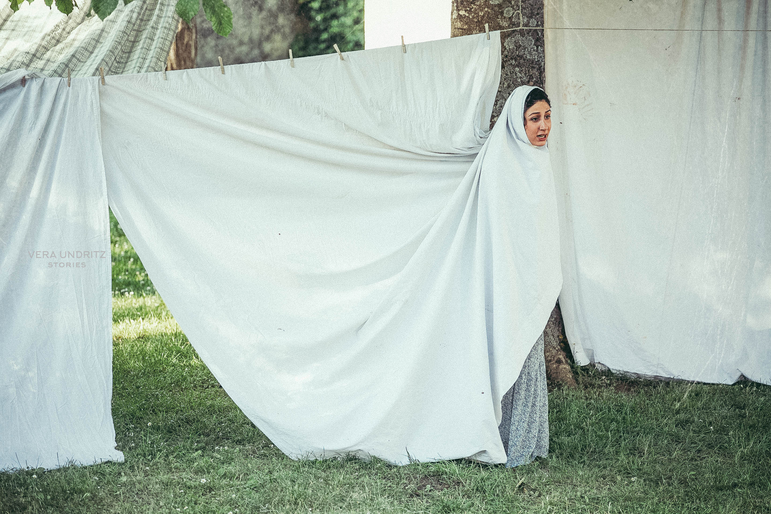 Фото и афиша спектакля «La main de Leila», фестивали в Анси и в Авиньоне. Вера Ундриц/Vera Undritz, celebrity фотограф, Москва
