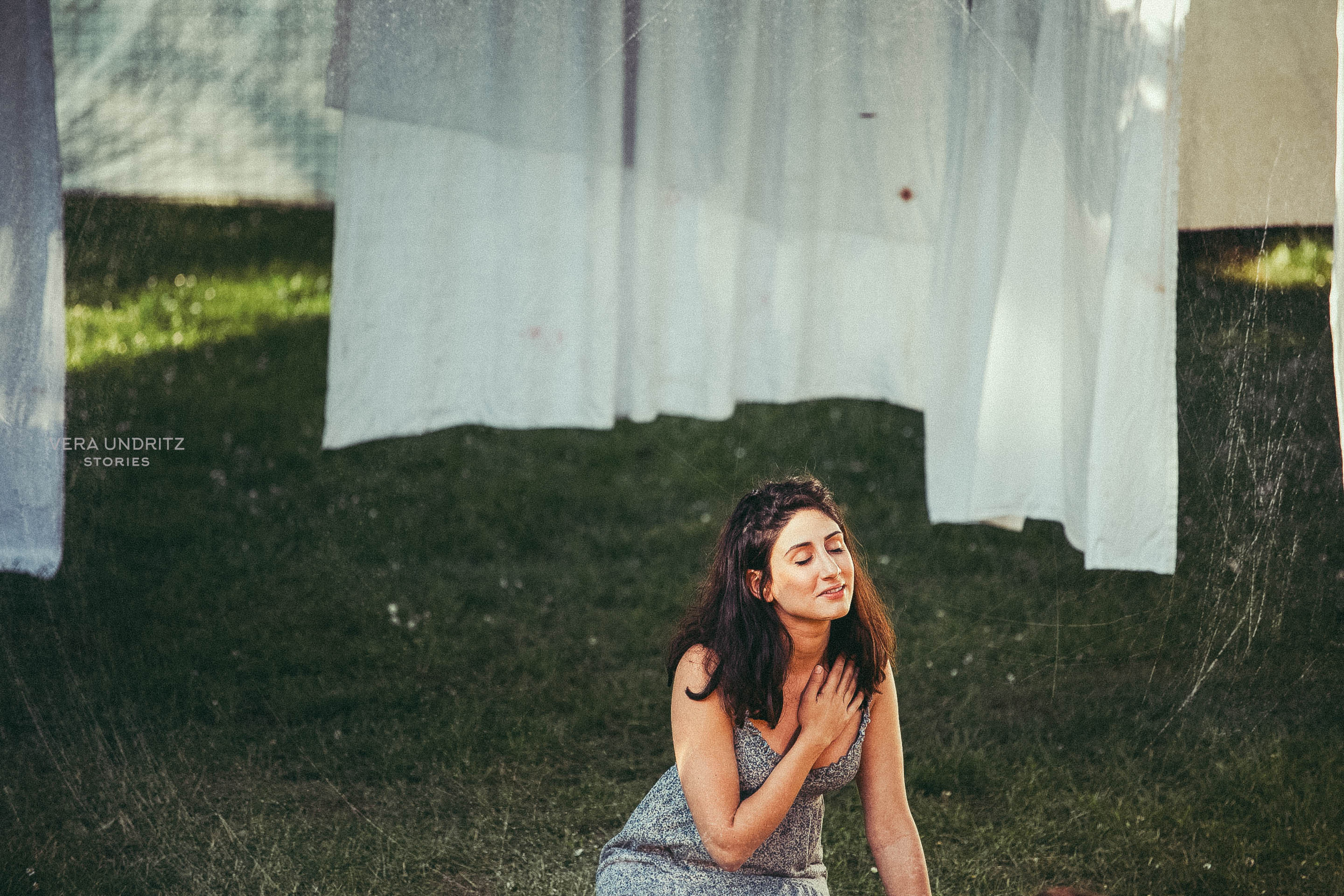 Фото и афиша спектакля «La main de Leila», фестивали в Анси и в Авиньоне. Вера Ундриц/Vera Undritz, celebrity фотограф, Москва