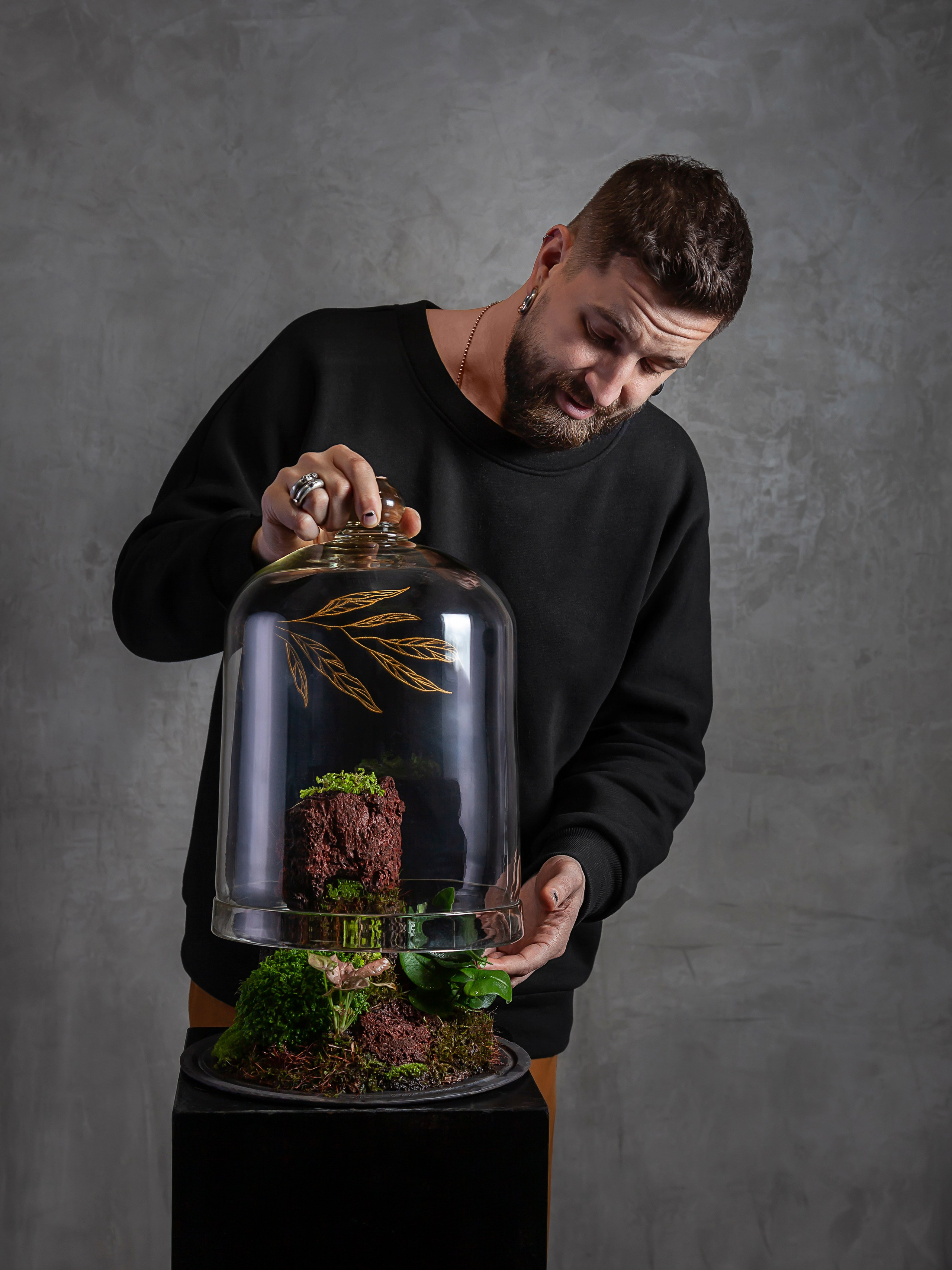 Phitidesigner Andrew Filonenko. Maria Poleshchuk, commercial photographer in Sydney