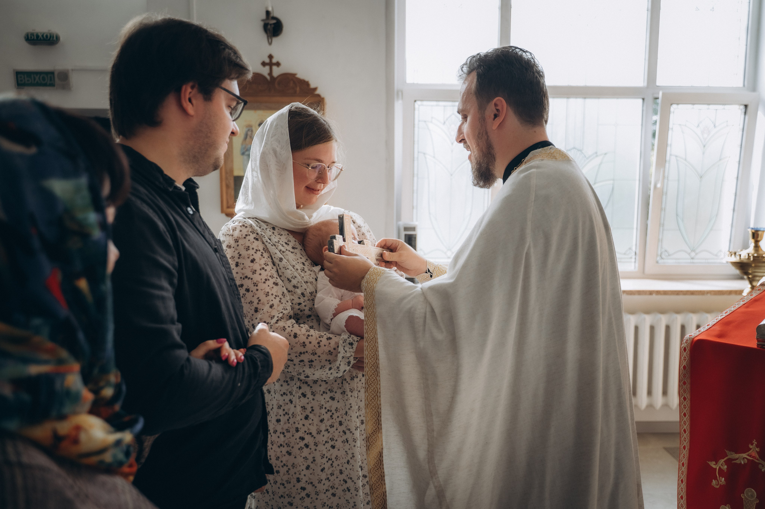 Крещение Ромы (Приход храма святой Равноапостольной княгини Ольги). Семейный фотограф в Минске Дарья Дреко