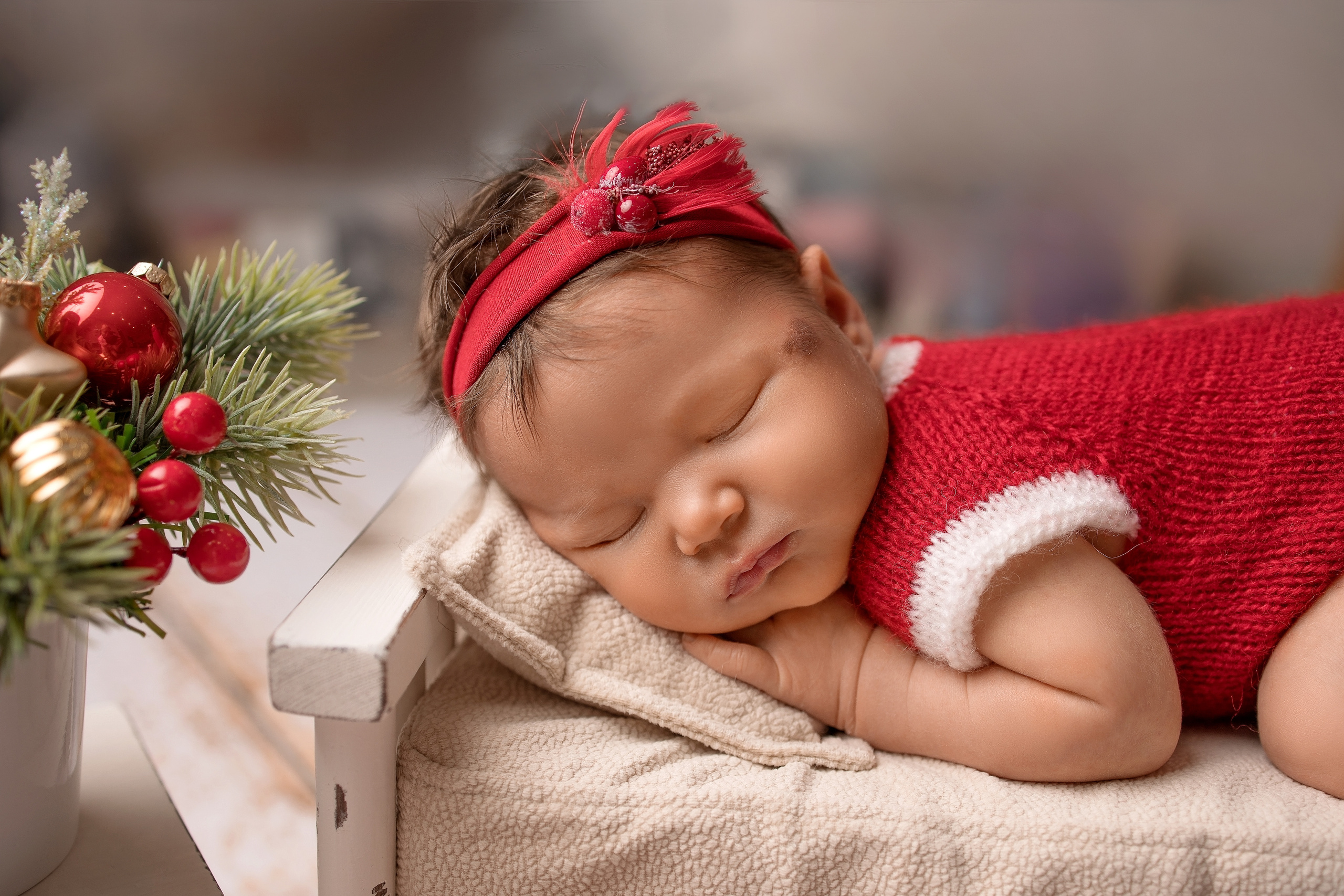 Нежная и милая фотосессия первых дней жизни Вашего ребенка в Минске. Фотограф новорождённых Минск — стоимость newborn фотосессии в Минске