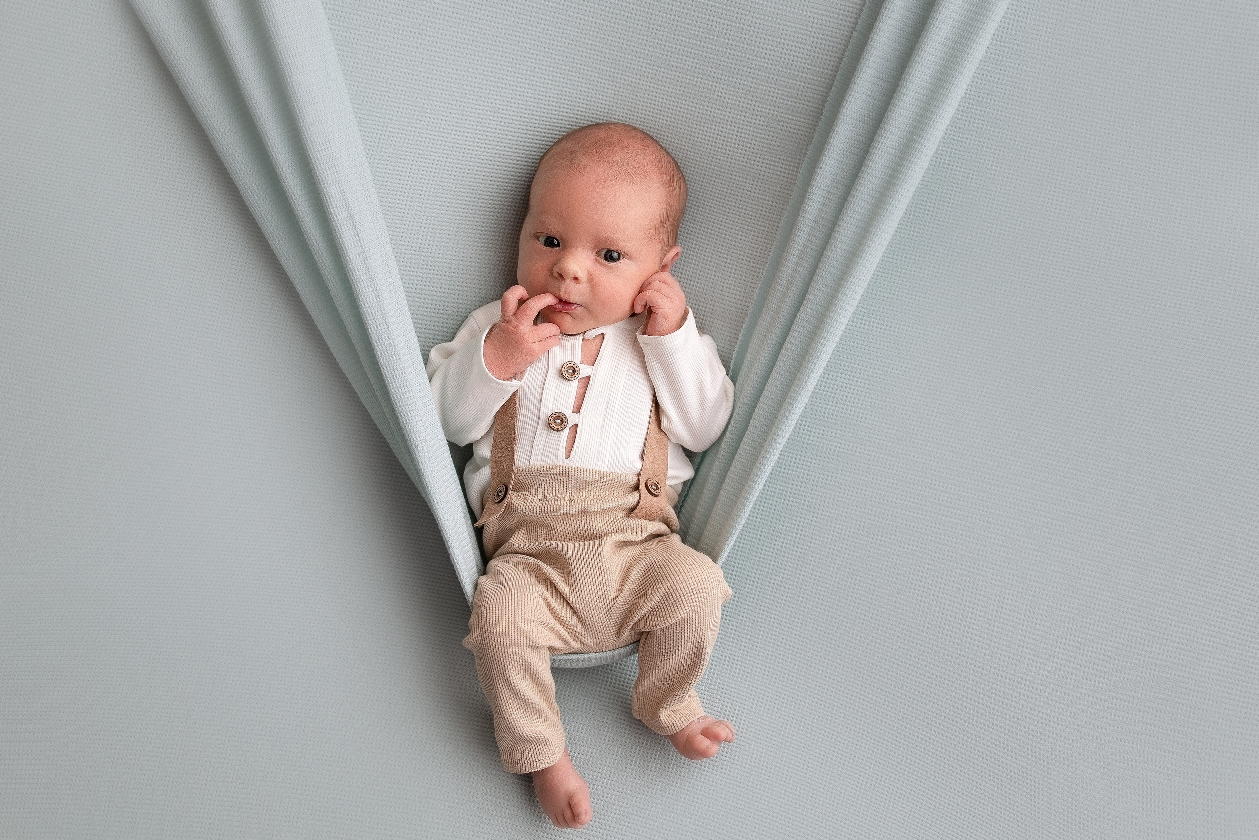 Нежная и милая фотосессия первых дней жизни Вашего ребенка в Минске. Фотограф новорождённых Минск — стоимость newborn фотосессии в Минске