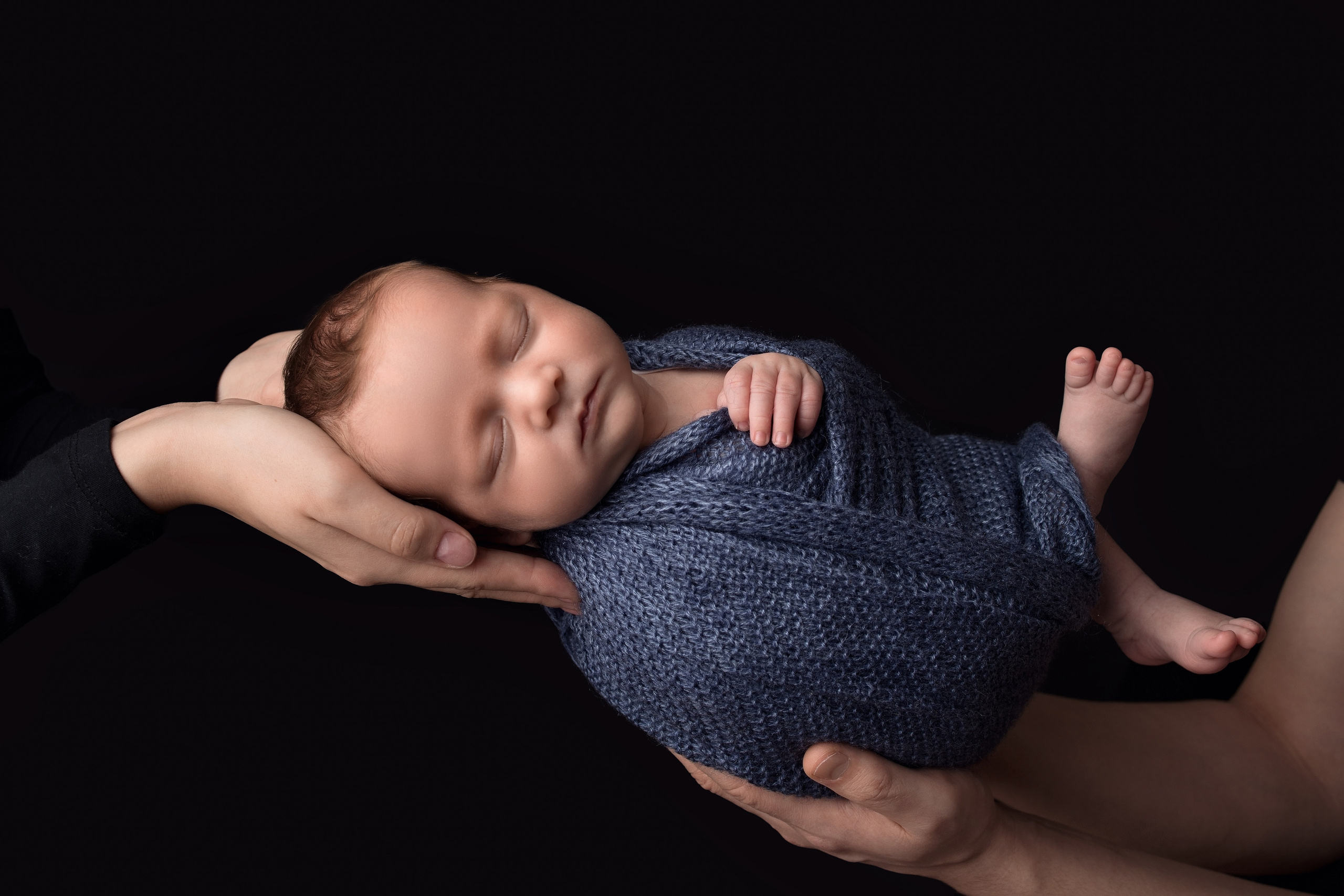 Нежная и милая фотосессия первых дней жизни Вашего ребенка в Минске. Фотограф новорождённых Минск — стоимость newborn фотосессии в Минске