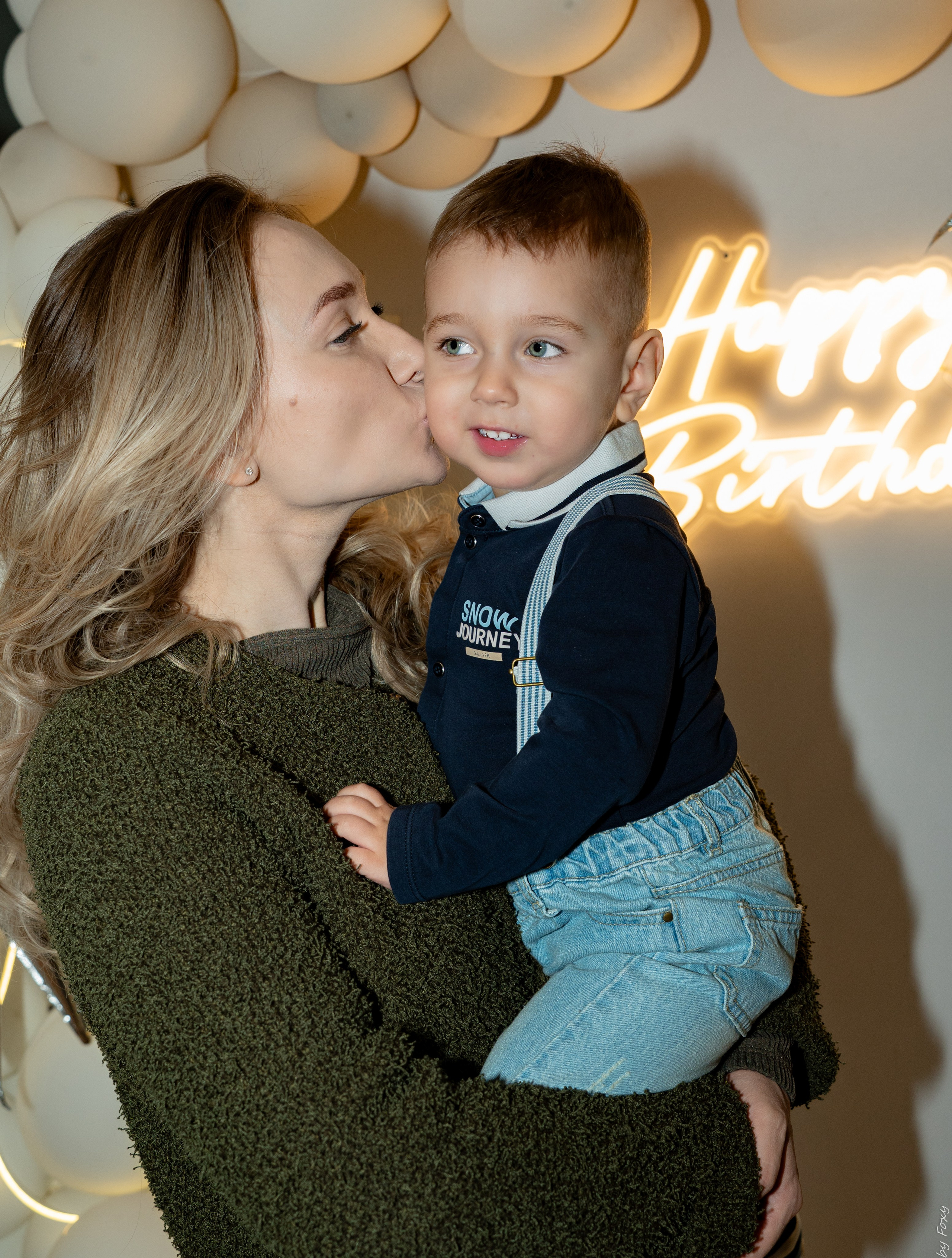 День рождения Саши в «Happy». Фотограф мероприятий и студийные съёмки в Челябинске Евгения Foxy