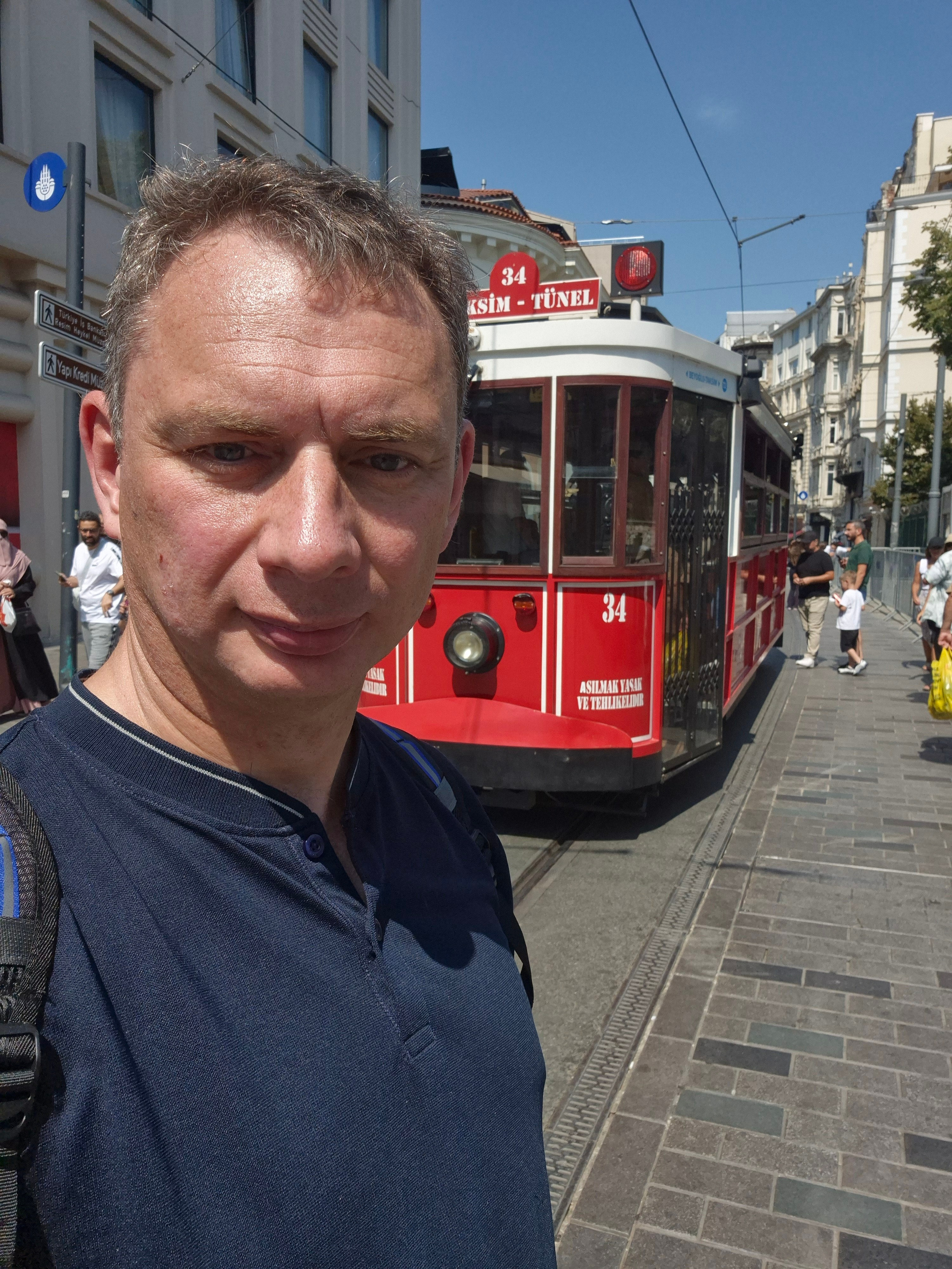 Прогулялись, перекусили, можно и дальше по отпускному маршруту